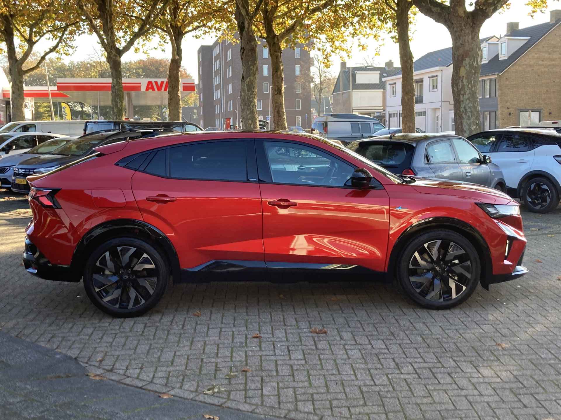 Renault Rafale 1.2 E-Tech Hybrid 200 esprit Alpine - Pack around view camera - Harman Kardon - Pack privilège -SolarBay® Panoramadak - Head-up display - 5/44