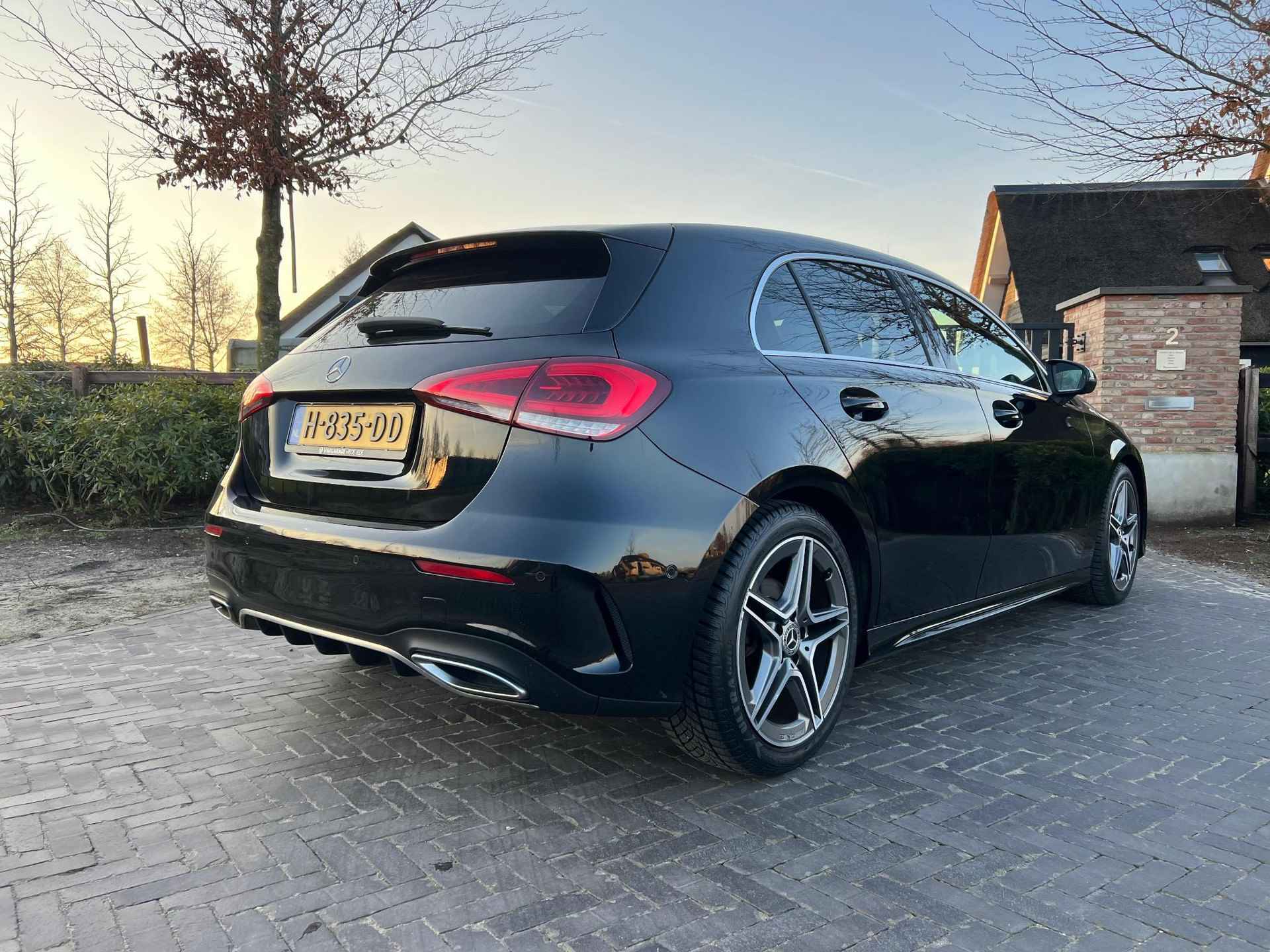 Mercedes-Benz A-klasse 180 Business Solution AMG Widescreen | Stoelverwarming | Camera | NL-Auto | - 7/41