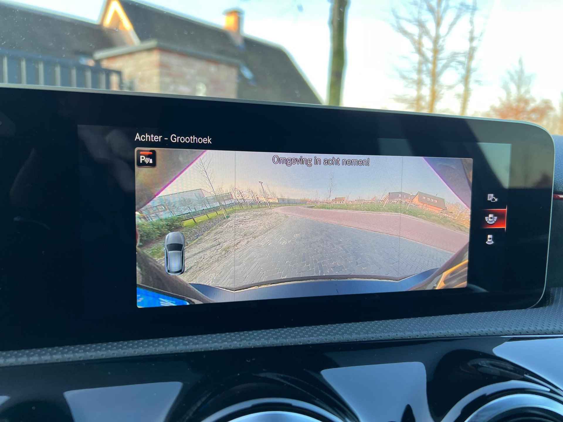 Mercedes-Benz A-klasse 180 Business Solution AMG Widescreen | Stoelverwarming | Camera | NL-Auto | - 28/41