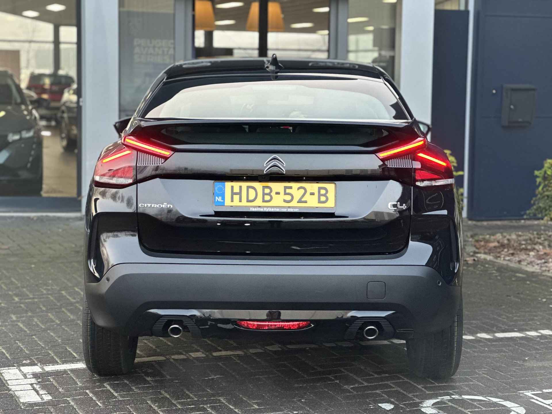 Citroen C4 1.2 Hybrid 136pk Plus | Comfort Stoelen | Stoel-/Voorruitverwarming | Navigatie | Climate Control | Full LED | Apple Carplay/Android Auto |  DAB | LM velgen | - 7/33