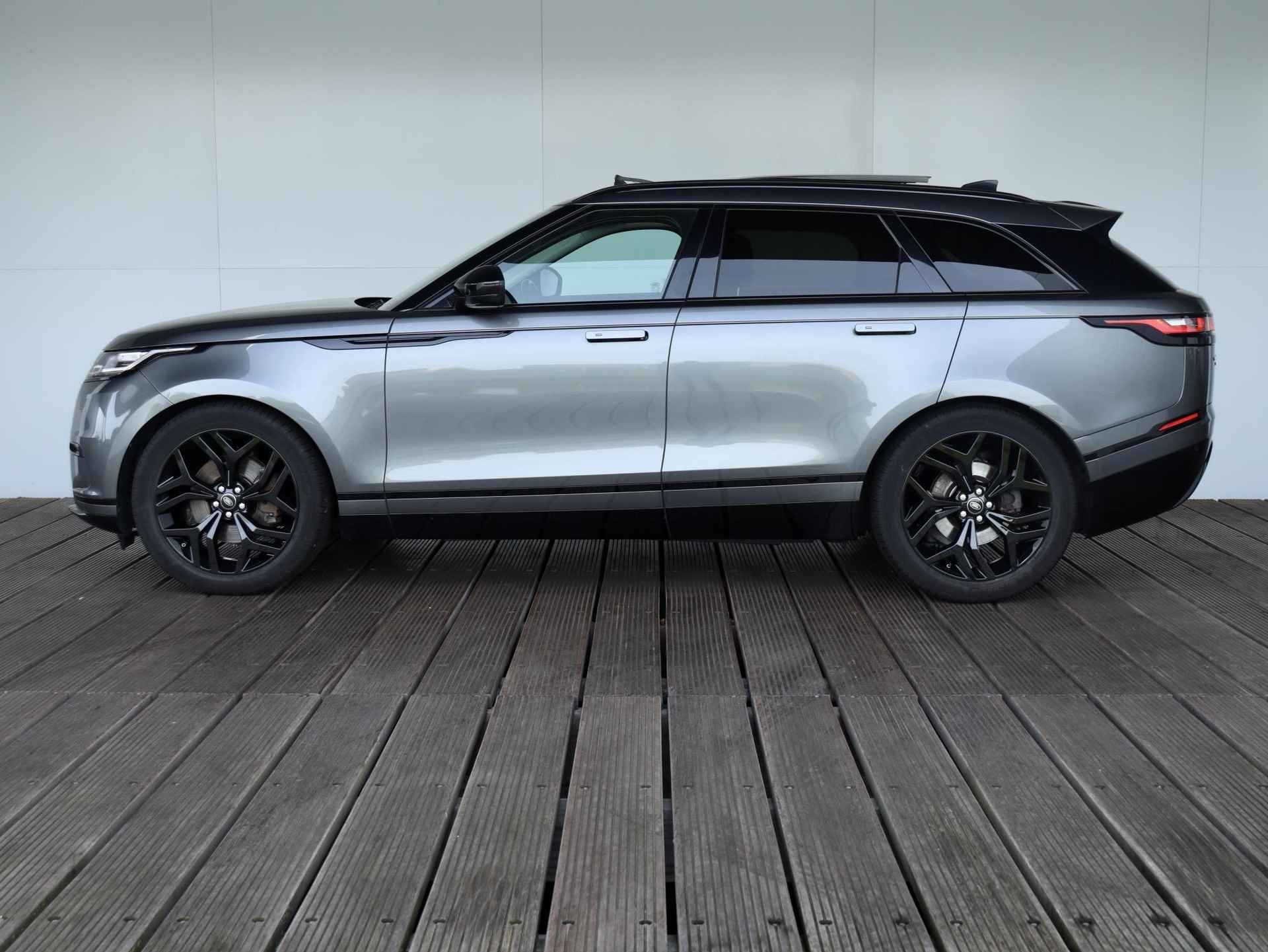 Range Rover Velar 3.0 V6 AWD S | Navi | Pano-dak | Luchtvering | - 5/33