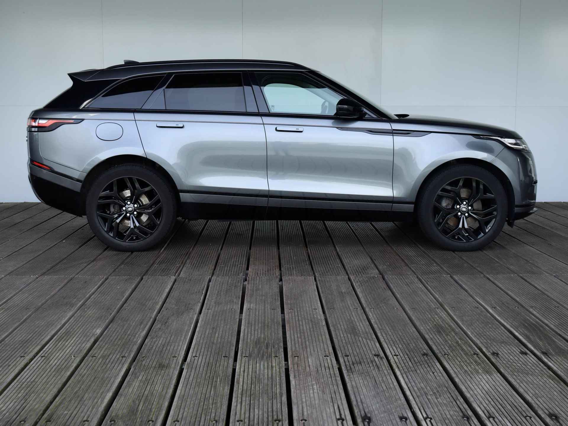 Range Rover Velar 3.0 V6 AWD S | Navi | Pano-dak | Luchtvering | - 26/33