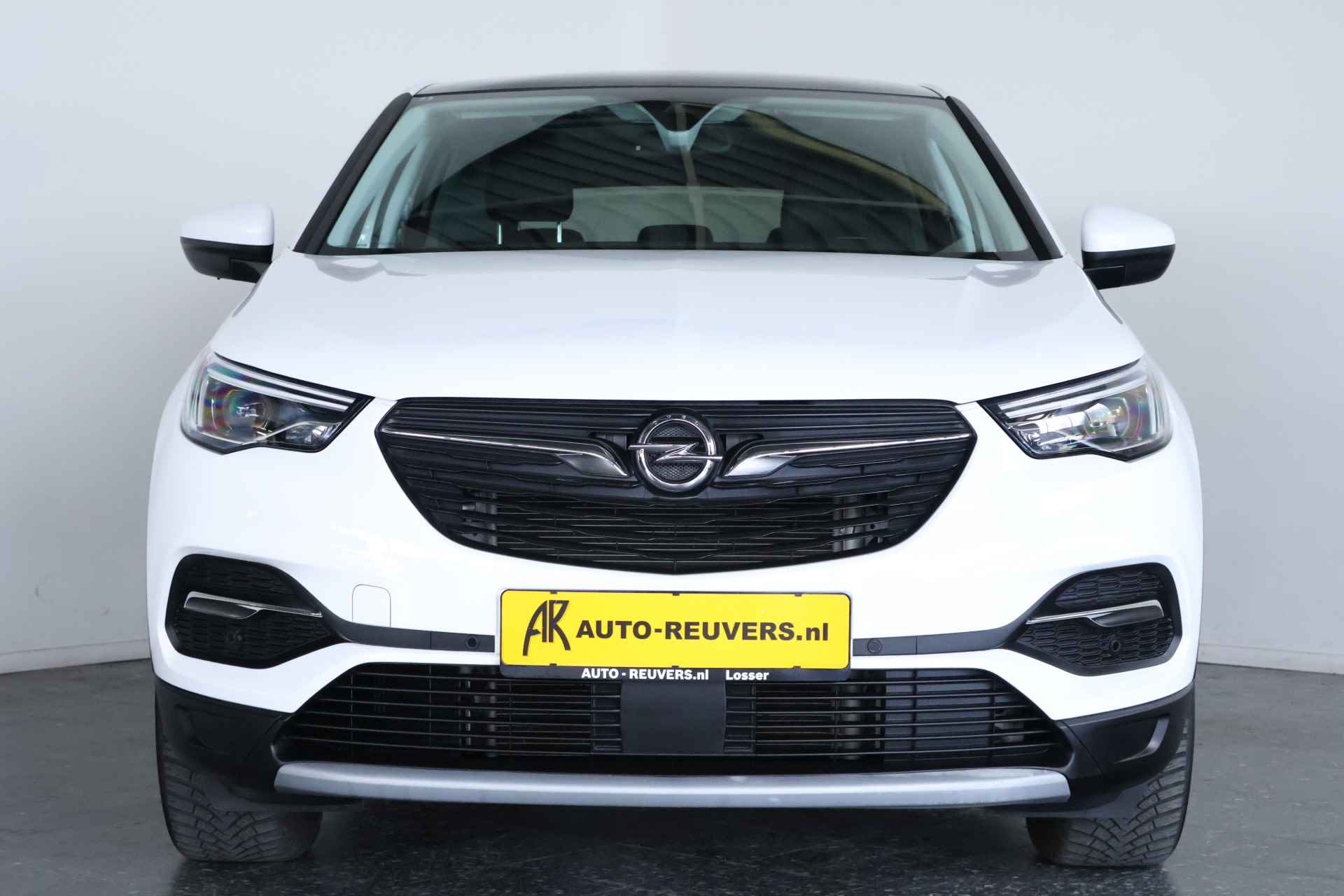 Opel Grandland X 1.2 Turbo Innovation / Panorama / Navi / LED / CarPlay / Clima - 7/28