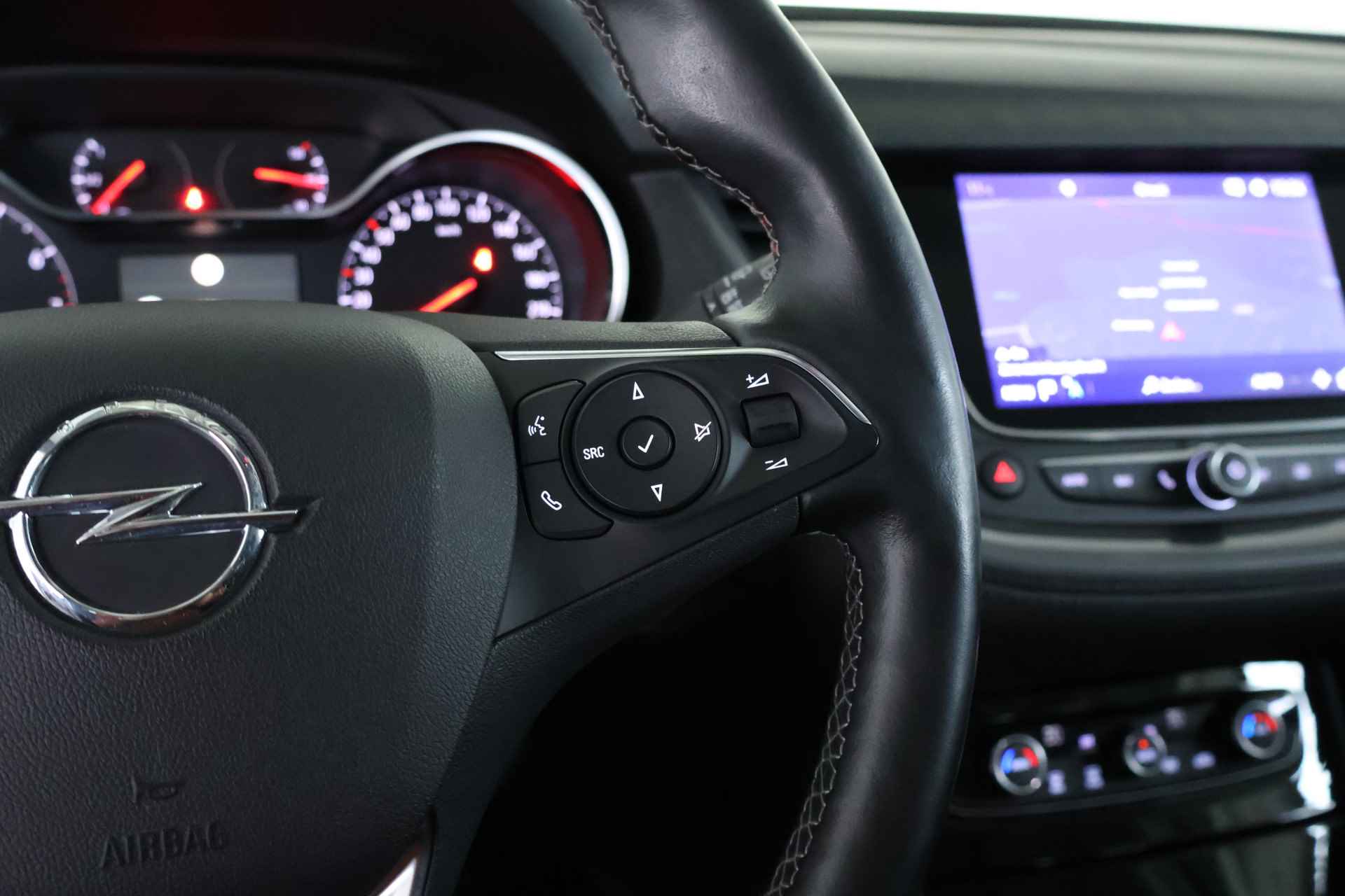 Opel Grandland X 1.2 Turbo Innovation / Panorama / Navi / LED / CarPlay / Clima - 20/28