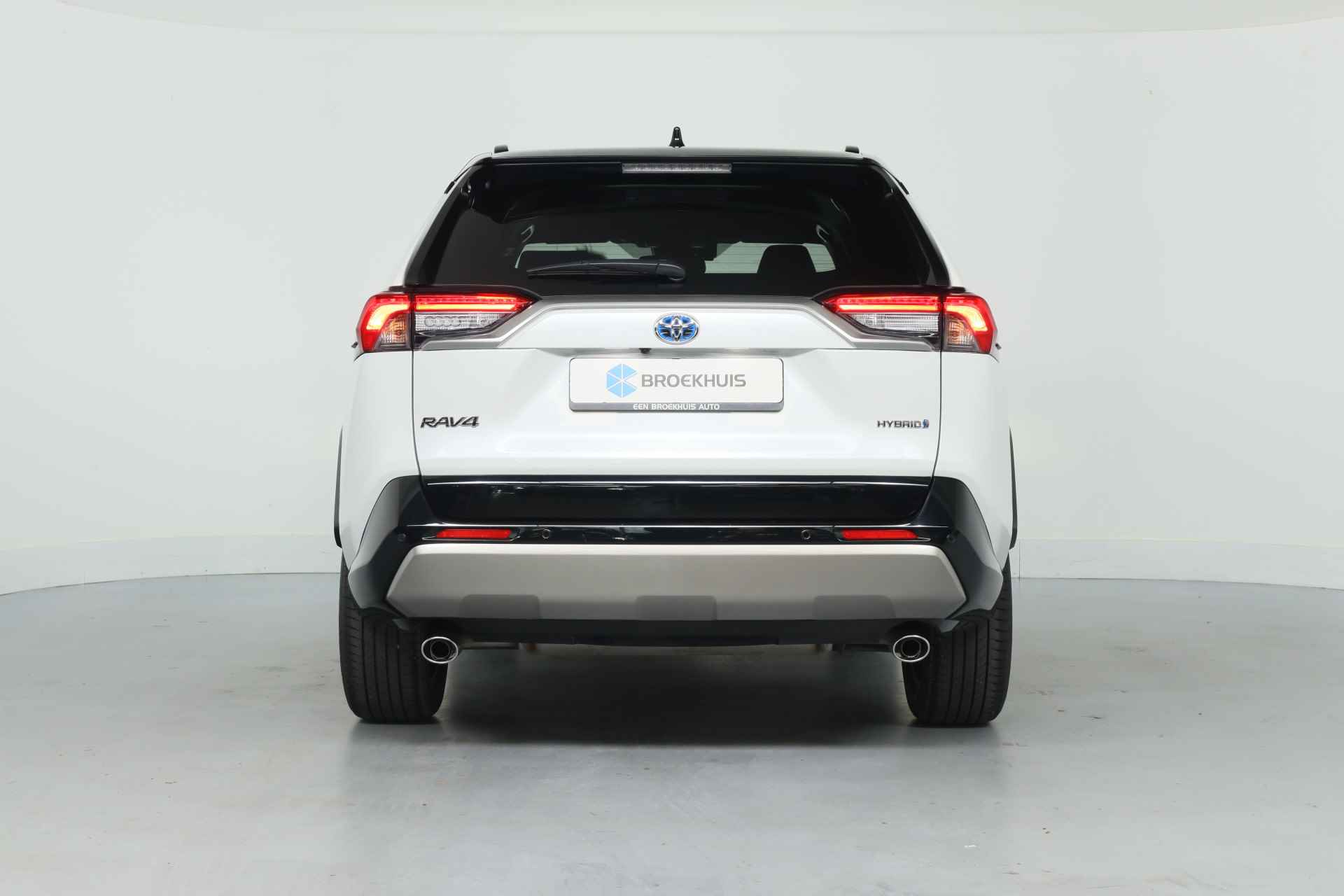 Toyota RAV4 Toyota RAV4 2.5 Hybrid Style Bi-Tone | Adaptive Cruise | Stoel-/stuurverwarming | 360 Camera | Navigatie | JBL | Apple Carplay & - 4/40