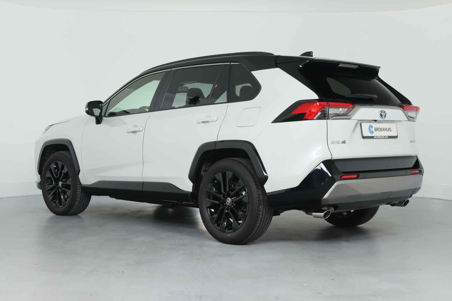 Toyota RAV4 Toyota RAV4 2.5 Hybrid Style Bi-Tone | Adaptive Cruise | Stoel-/stuurverwarming | 360 Camera | Navigatie | JBL | Apple Carplay & - 27/40