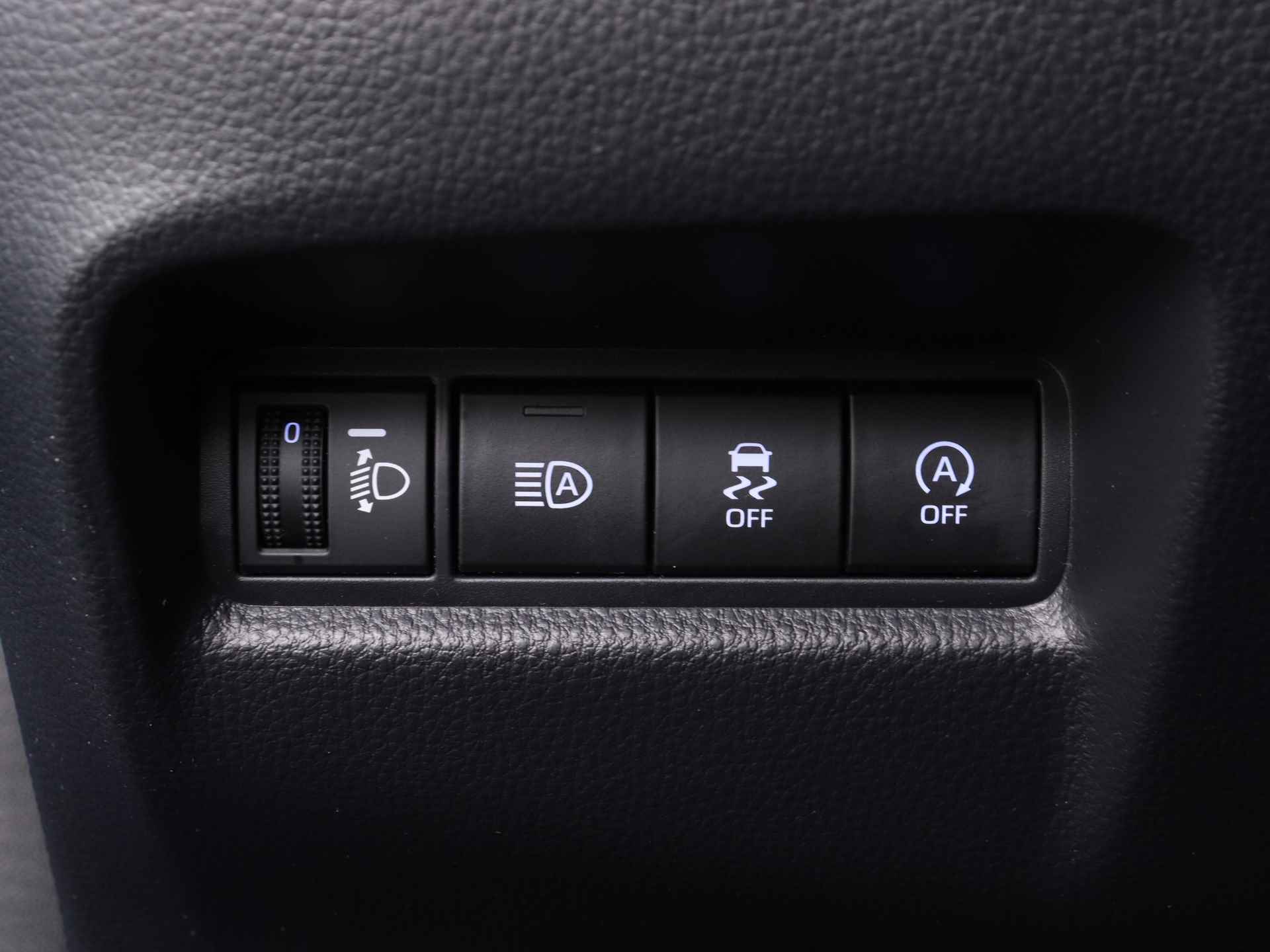 Toyota Aygo X 1.0 Pulse | Apple CarPlay | Android Auto | - 34/42