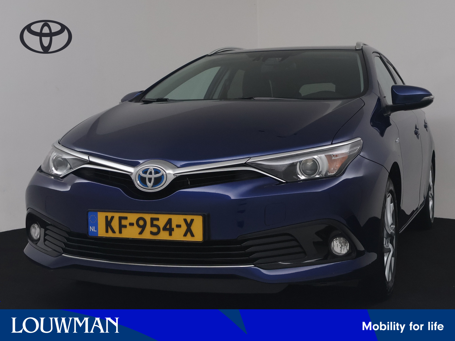 Toyota Auris Touring Sports 1.8 Hybrid Dynamic | Trekhaak | Camera | LM velgen | Climate Control |