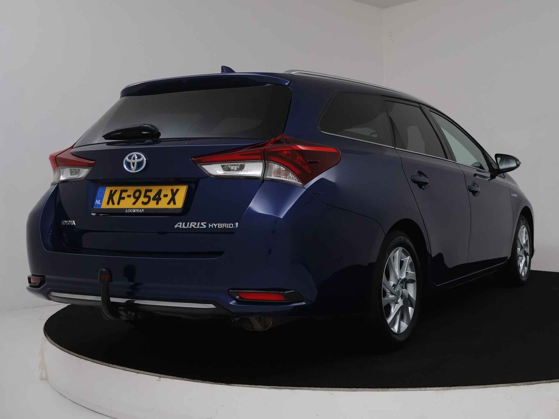 Toyota Auris Touring Sports 1.8 Hybrid Dynamic | Trekhaak | Camera | LM velgen | Climate Control | - 3/41