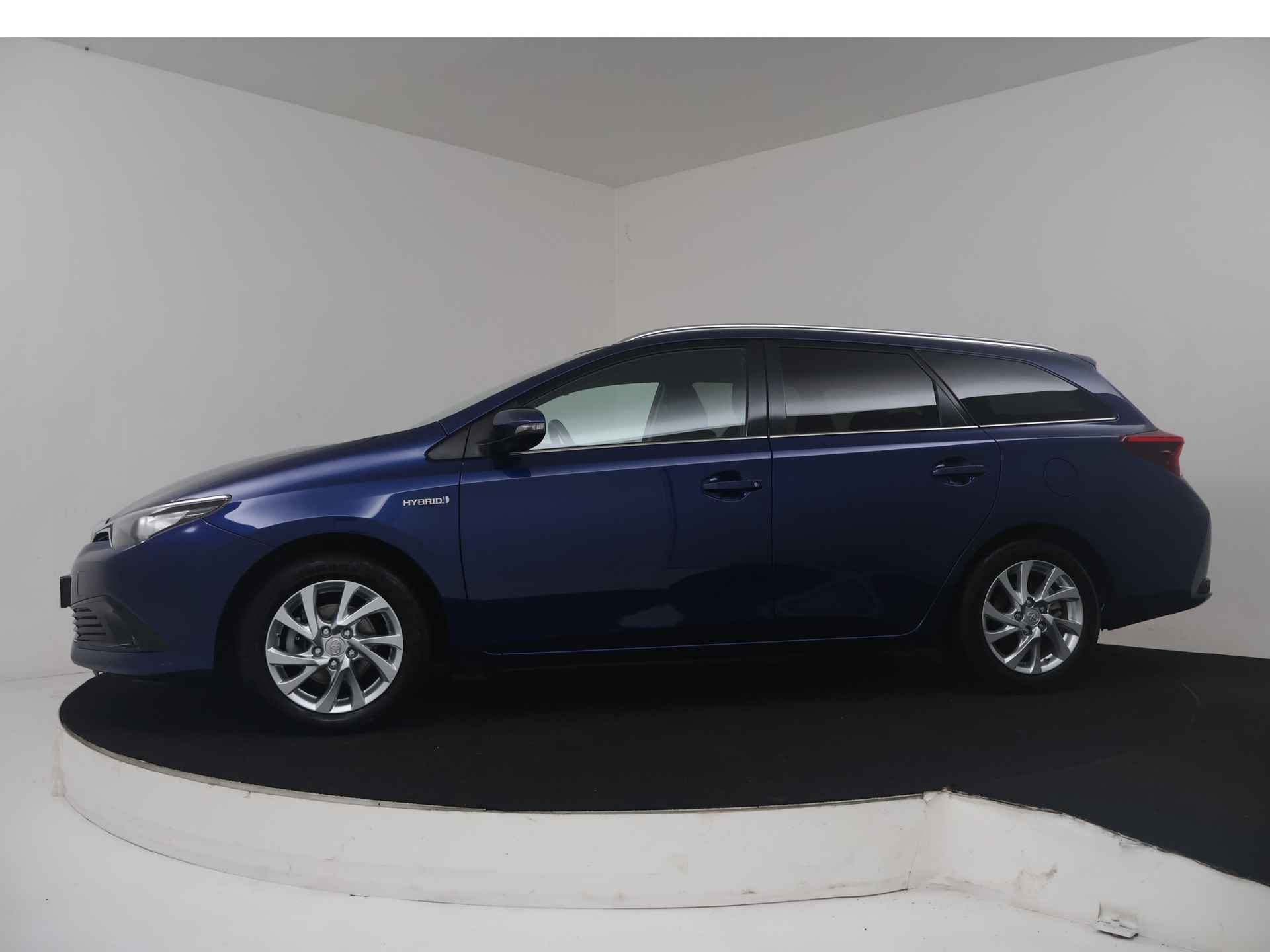 Toyota Auris Touring Sports 1.8 Hybrid Dynamic | Trekhaak | Camera | LM velgen | Climate Control | - 4/41