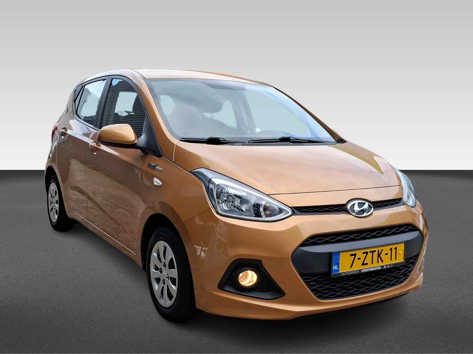 Hyundai i10 1.0i i-Motion Comfort | cruise control | climate control - 2/26