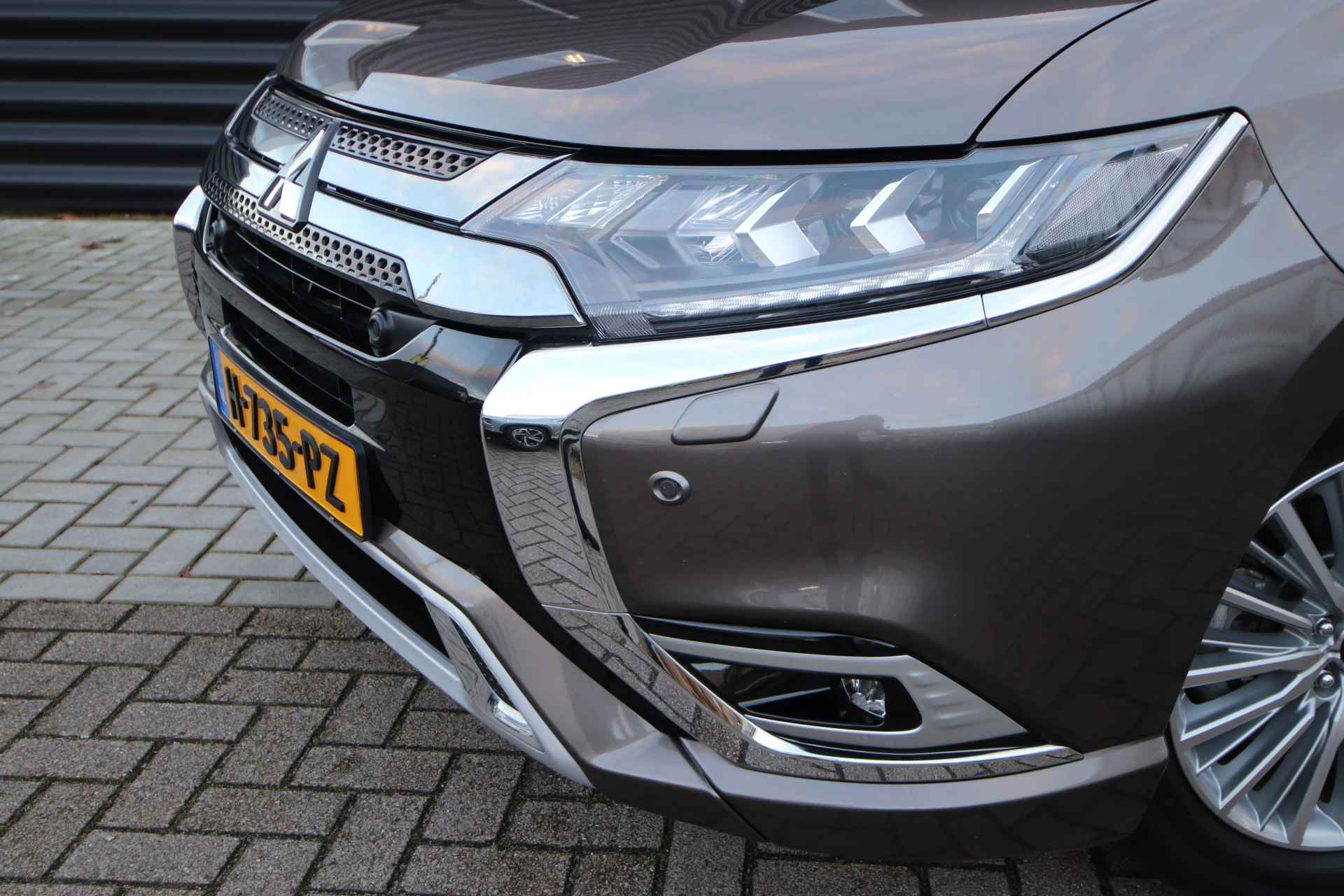 Mitsubishi Outlander 2.4 PHEV Intense+ NL-Auto, Trekh, Opendak - 18/78