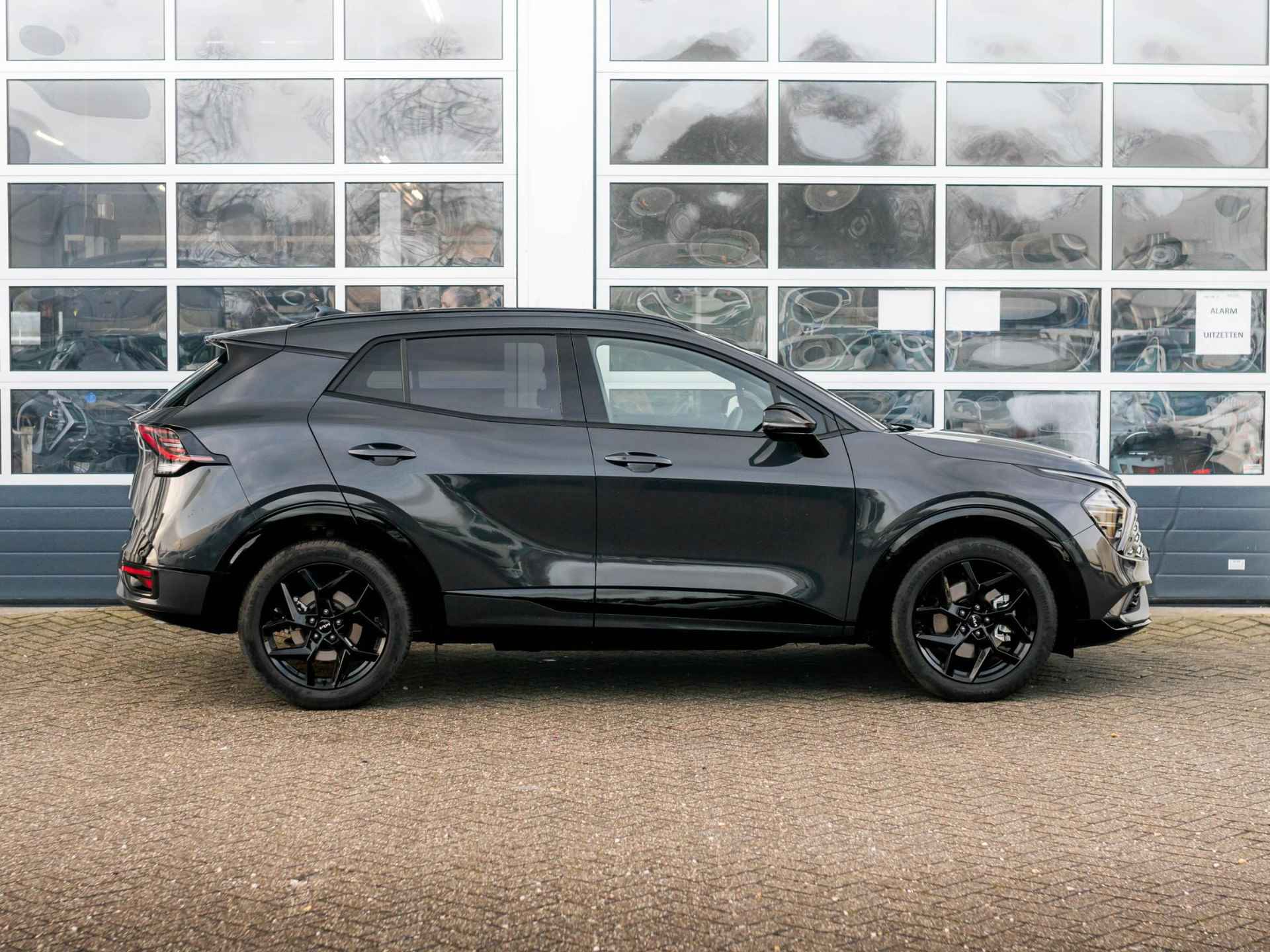 Kia Sportage 1.6 T-GDi Hybrid GT-Line l Beschikbaar in overleg l Stoel Stuurwiel verwarming l Volledig de-chrome l 19 Inch Velgen l Vraag de verkoper naar de optie om elke Kia te personaliseren l - 4/31