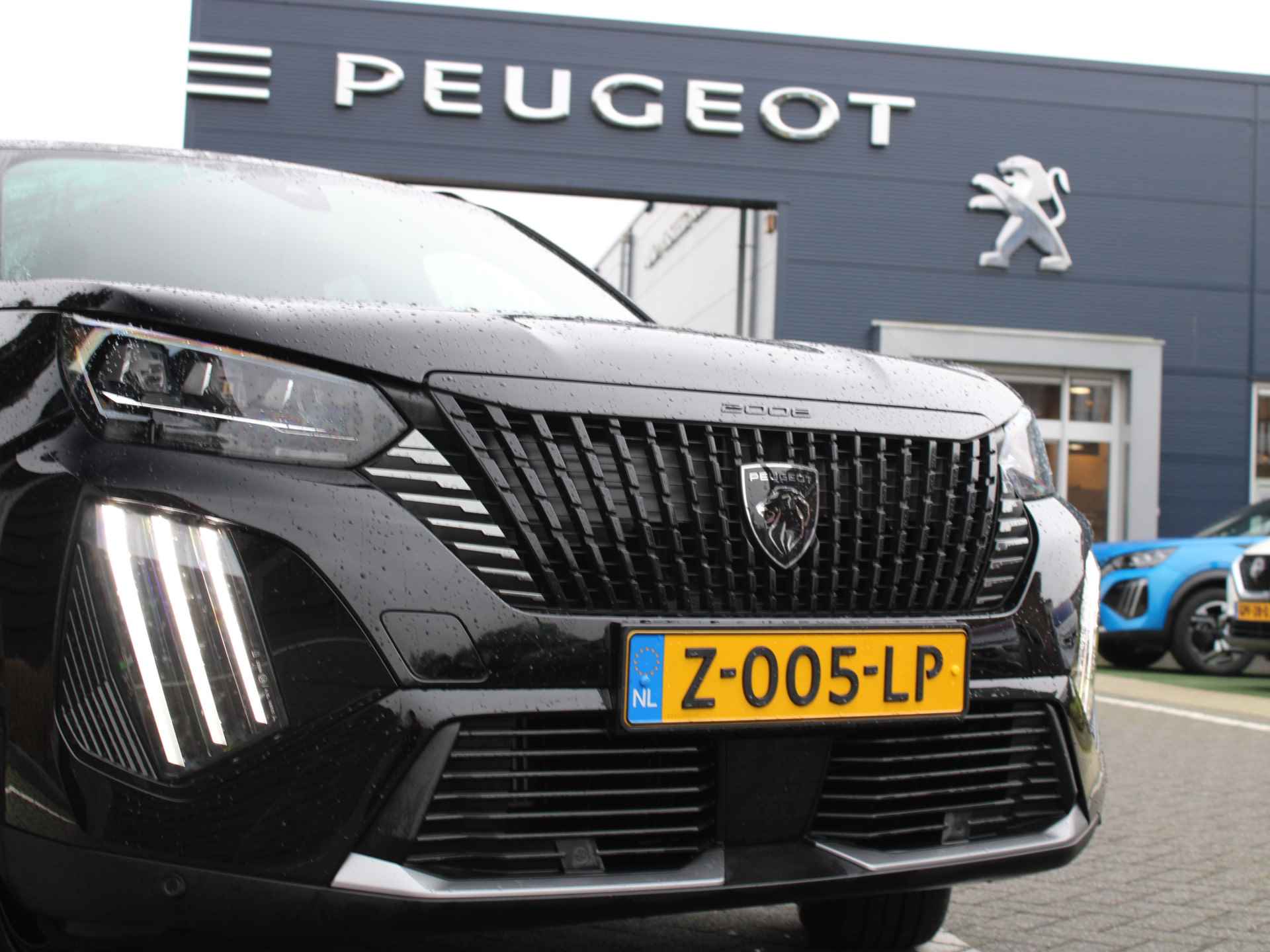 Peugeot 2008 1.2 PureTech 130PK GT Automaat Navigatie, Achteruitrijcamera, Adaptieve Cruise Control, Keyless, Climate Control, Parkeersensoren Voor & Achter - 4/38