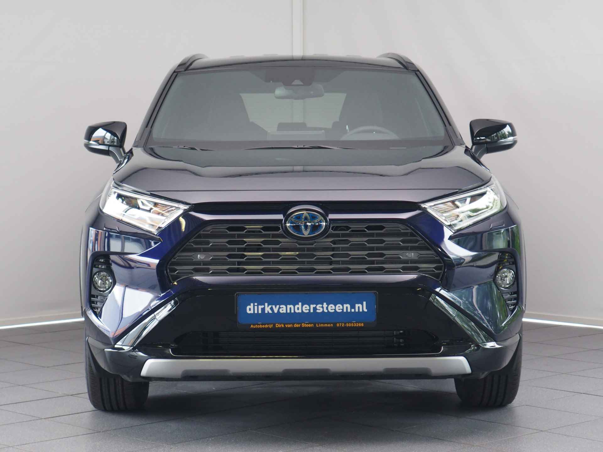 Toyota RAV4 2.5 Hybrid Style Bi-Tone | Stuur- en Stoelverwarming | Adaptive Cruise Control | Achteruitrijcamera | Apple CarPlay/ Android Auto | Draadloze Telefoonlader | Pre-Collision System | Elektrische Achterklep | Verwarmde - 3/24