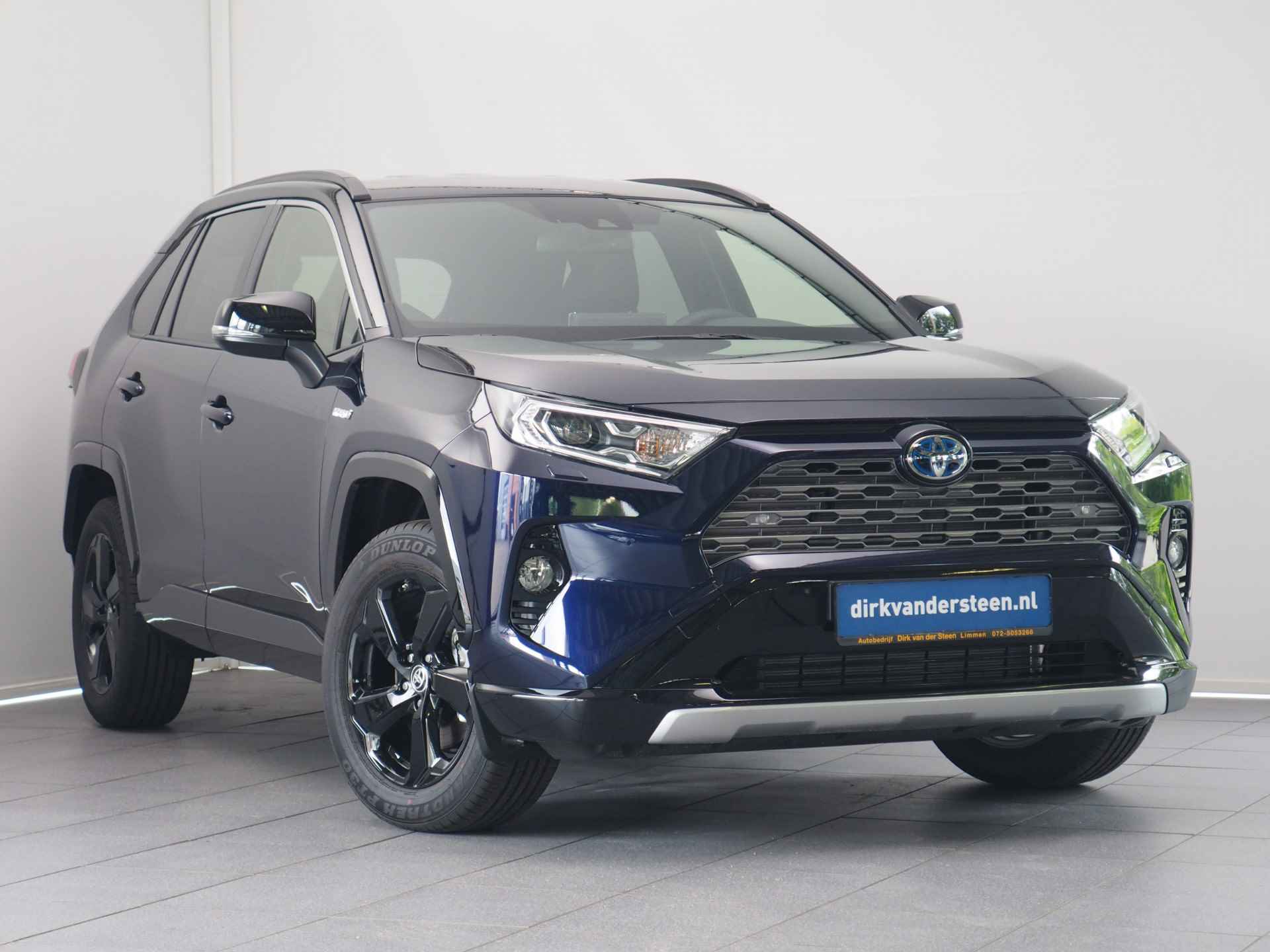 Toyota RAV4 2.5 Hybrid Style Bi-Tone | Stuur- en Stoelverwarming | Adaptive Cruise Control | Achteruitrijcamera | Apple CarPlay/ Android Auto | Draadloze Telefoonlader | Pre-Collision System | Elektrische Achterklep | Verwarmde - 4/24