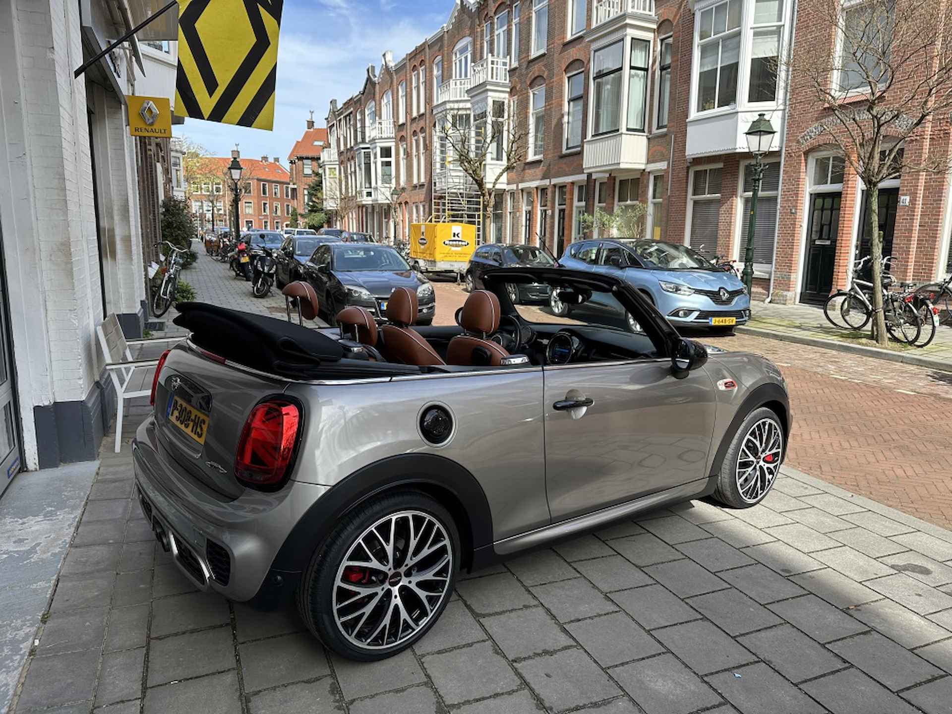 Mini John Cooper Works Cabrio 2.0 John C. Works - 4/26