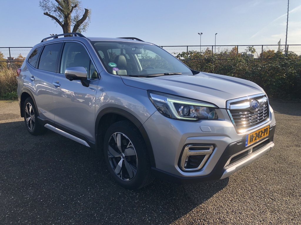 Subaru Forester 2.0i e-BOXER FirstEd Afn.trekhaak, Alarmklasse3, applecarplay