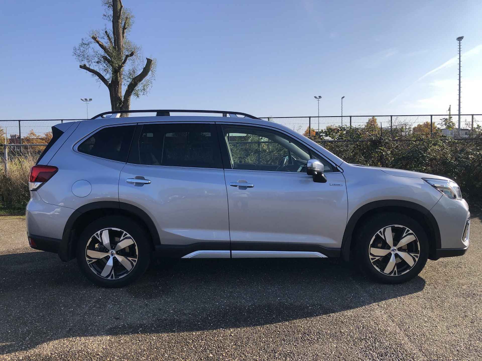 Subaru Forester 2.0i e-BOXER FirstEd Afn.trekhaak, Alarmklasse3, applecarplay - 2/34