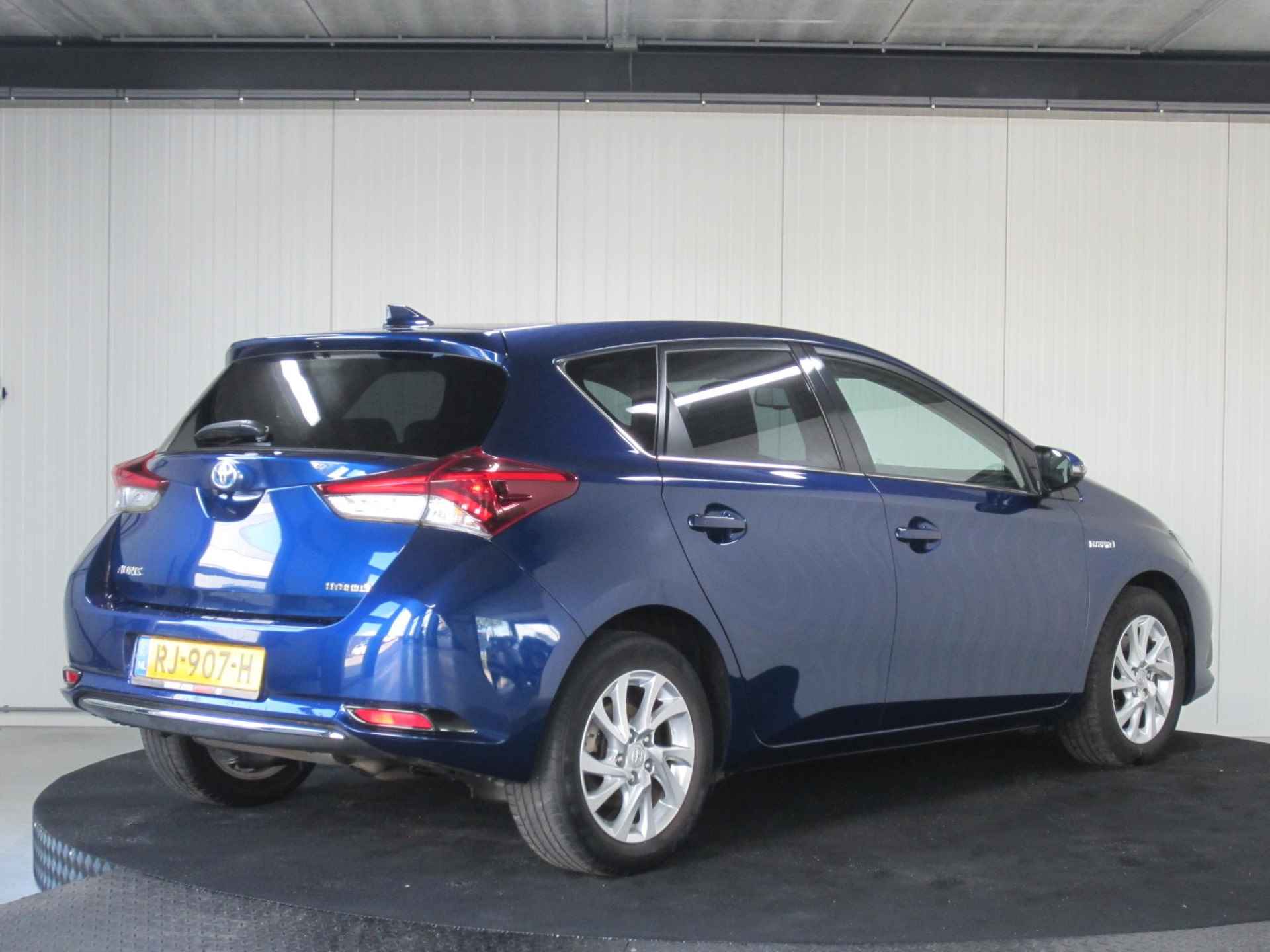 Toyota Auris 1.8 Hybrid Dynamic Navi Panoramadak - 13/27