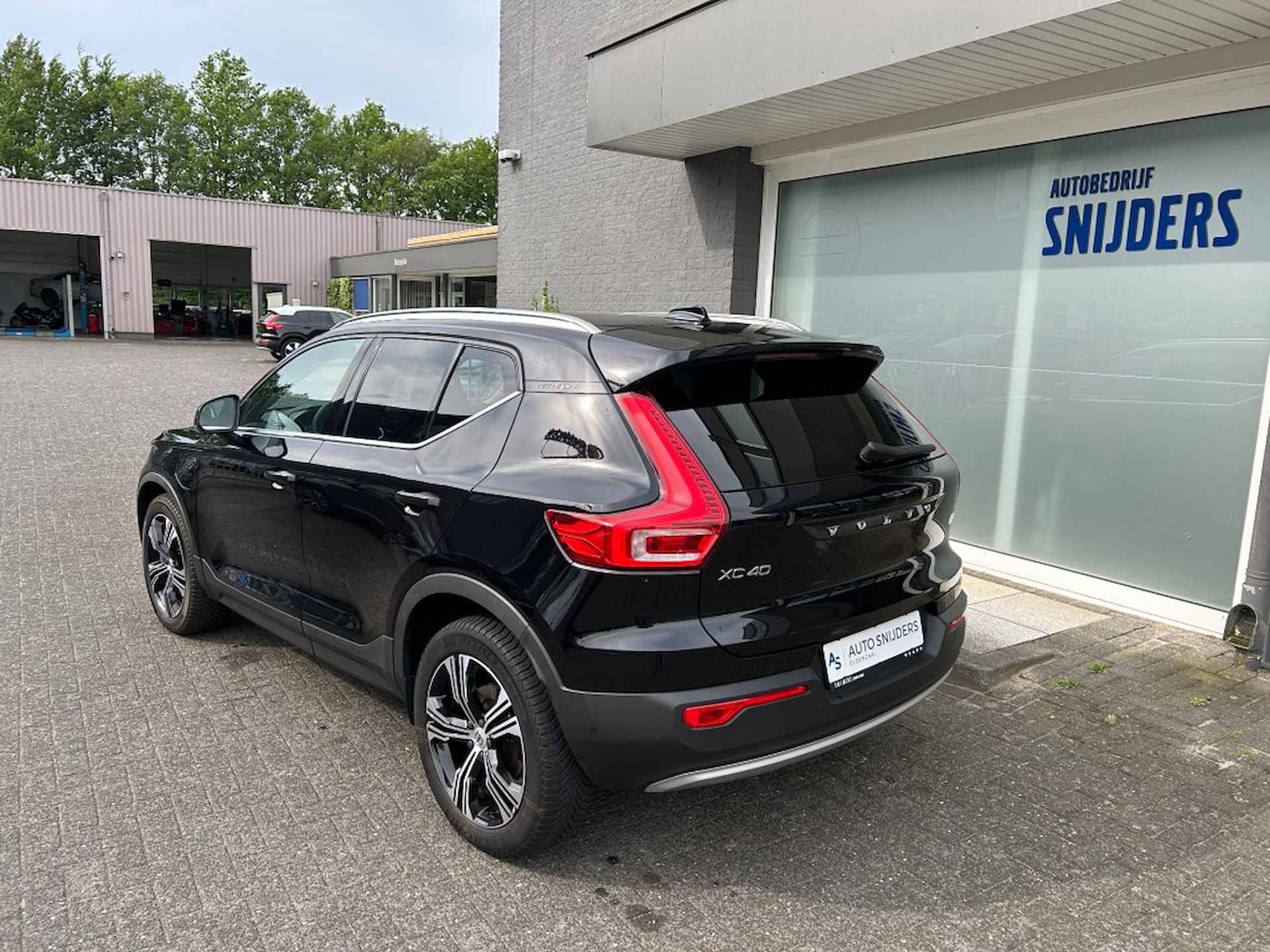 VOLVO Xc40 T5 Recharge Inscription Expression Automaat - 6/30