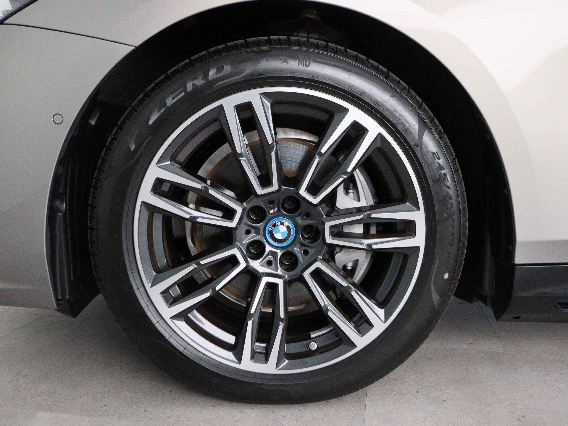 BMW i5 eDrive40 Sedan M Sportpakket - 19/26