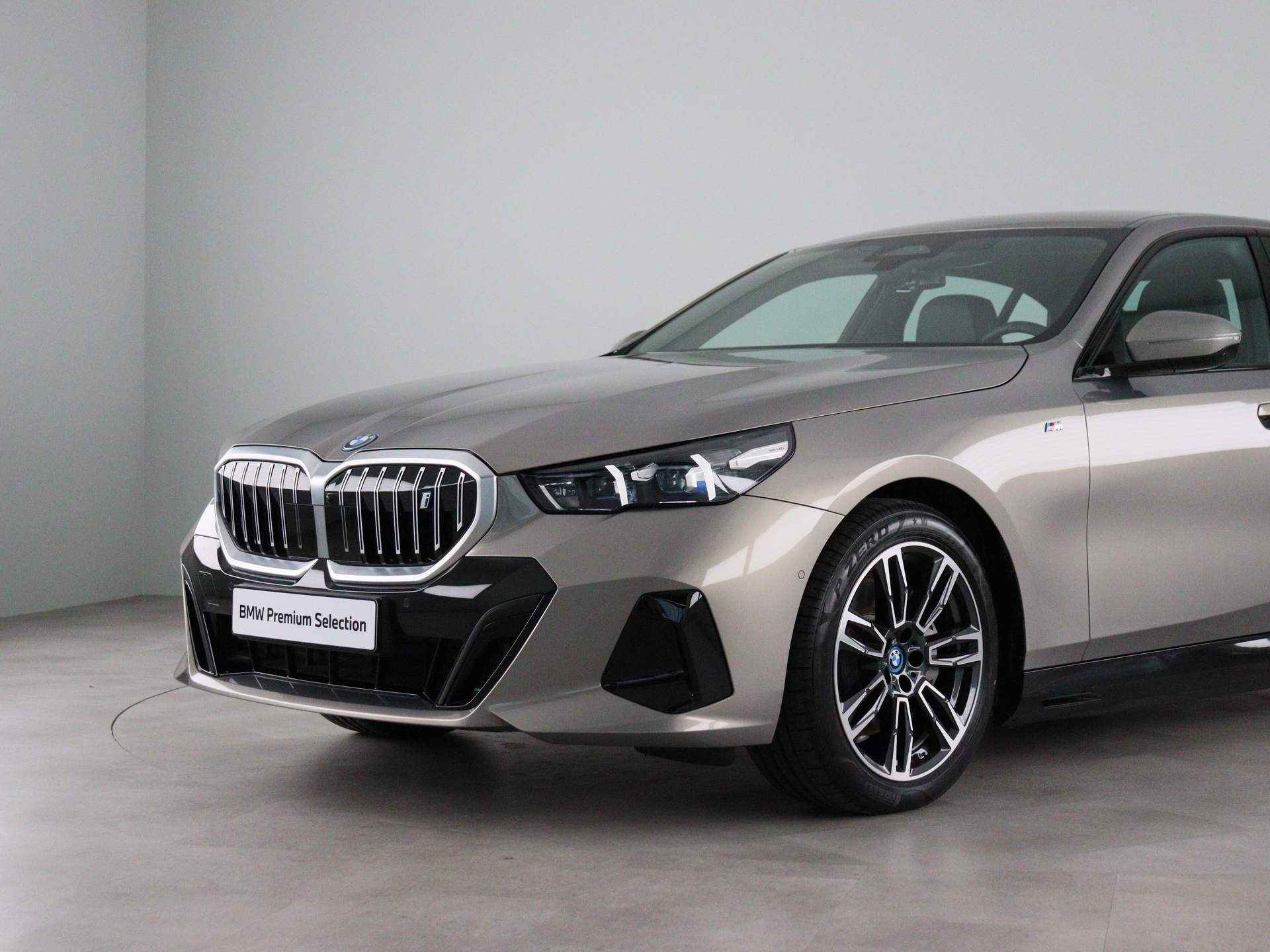 BMW i5 eDrive40 Sedan M Sportpakket - 21/26