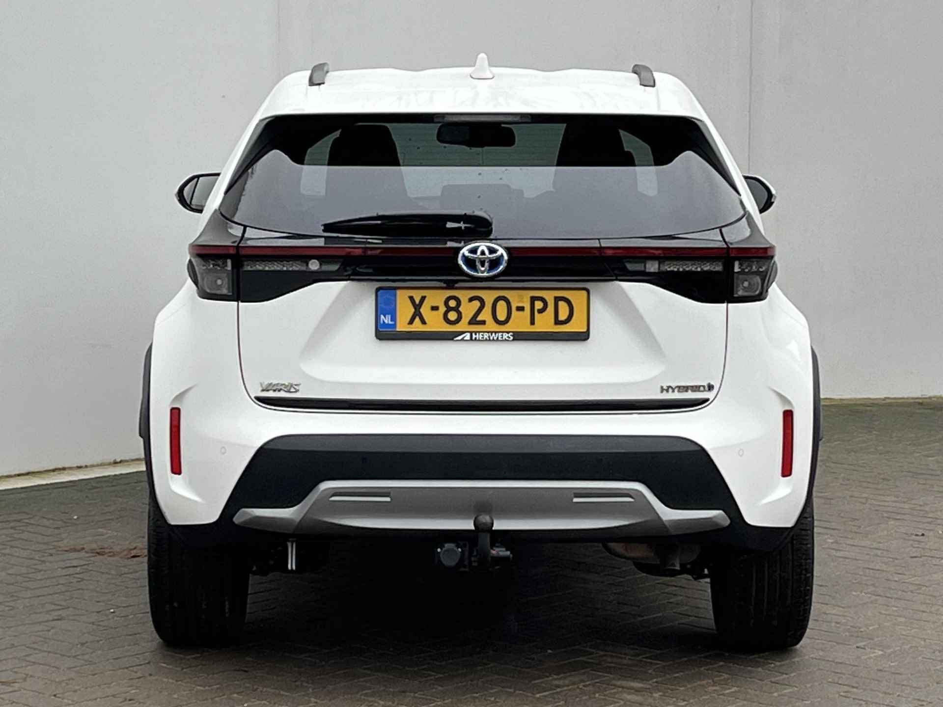 Toyota Yaris Cross 1.5 Hybrid Explore / Origineel Nederlands / Dealer Onderhouden / Trekhaak Afneembaar / Adaptieve Cruise Control / LED / Stoelverwarming / Navigatie - 25/50