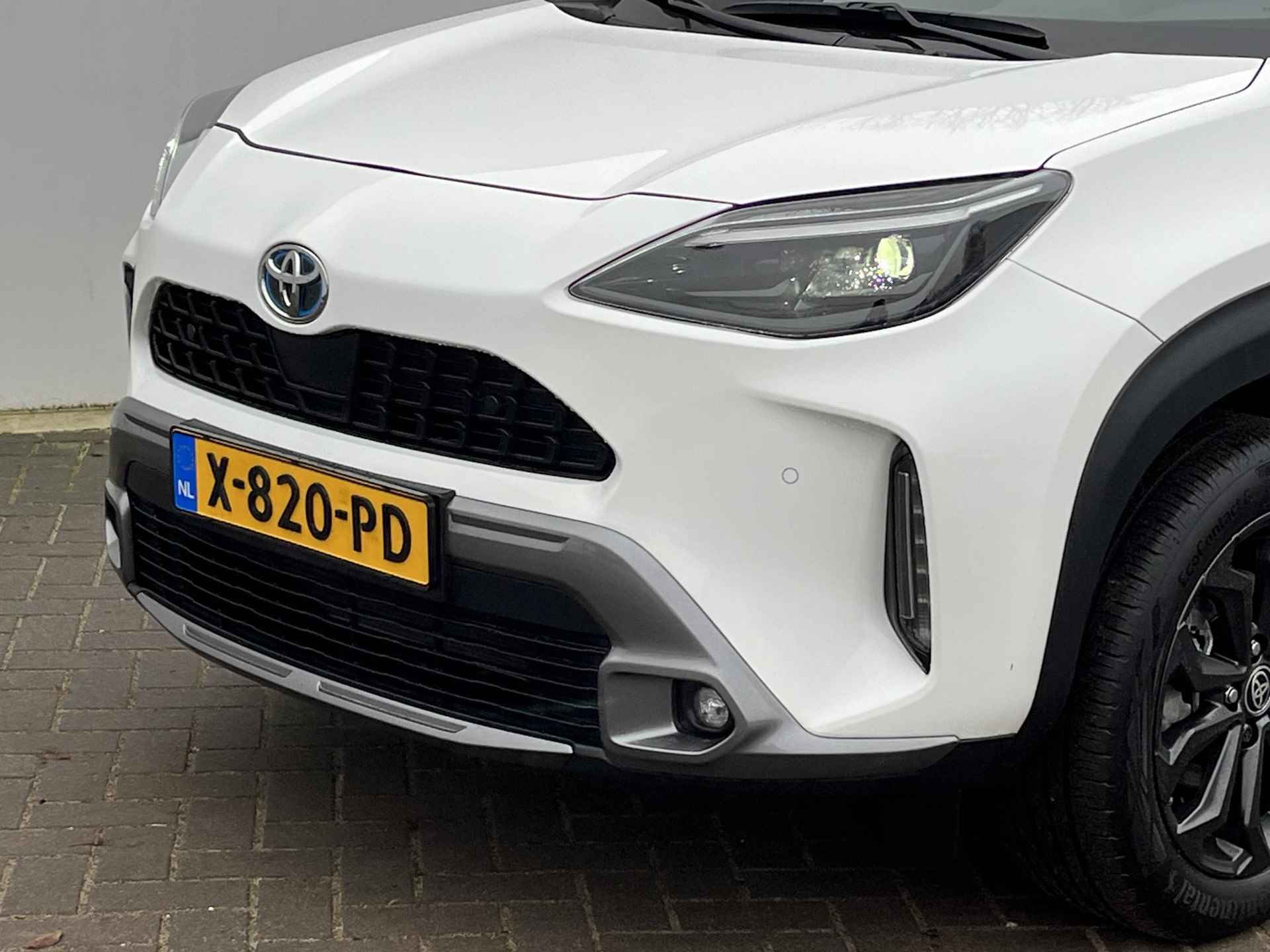 Toyota Yaris Cross 1.5 Hybrid Explore / Origineel Nederlands / Dealer Onderhouden / Trekhaak Afneembaar / Adaptieve Cruise Control / LED / Stoelverwarming / Navigatie - 40/50