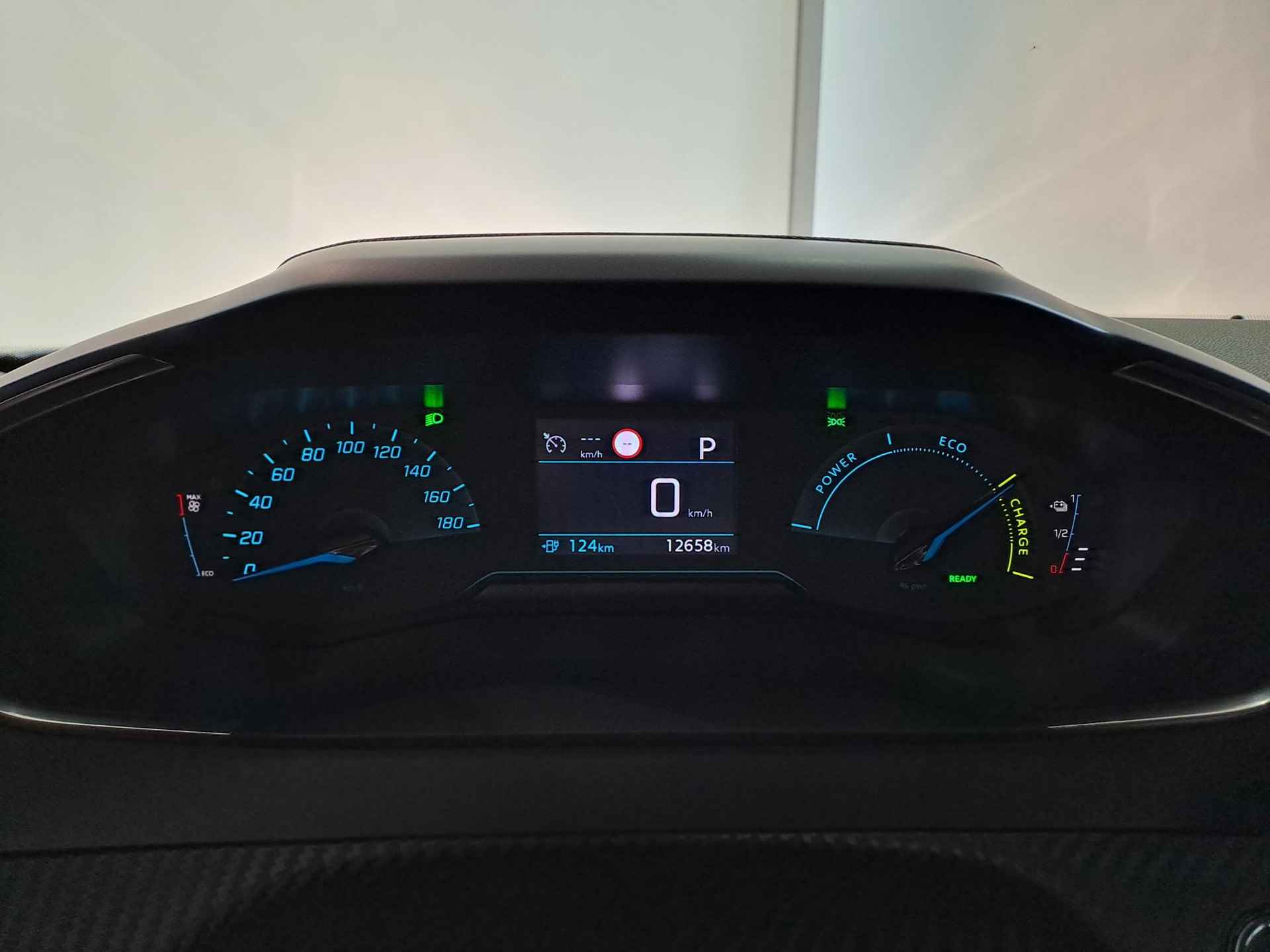 Peugeot e-2008 EV Active 50 kWh | Navigatie | Camera | Apple Carplay/Android Auto | Slechts 12134km! - 15/27