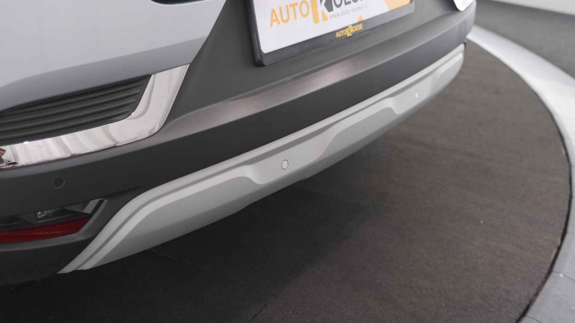 Renault Captur Mild Hybrid 140 EDC Techno | Camera | Navigatie | Apple Carplay | Parkeersensoren - 18/75