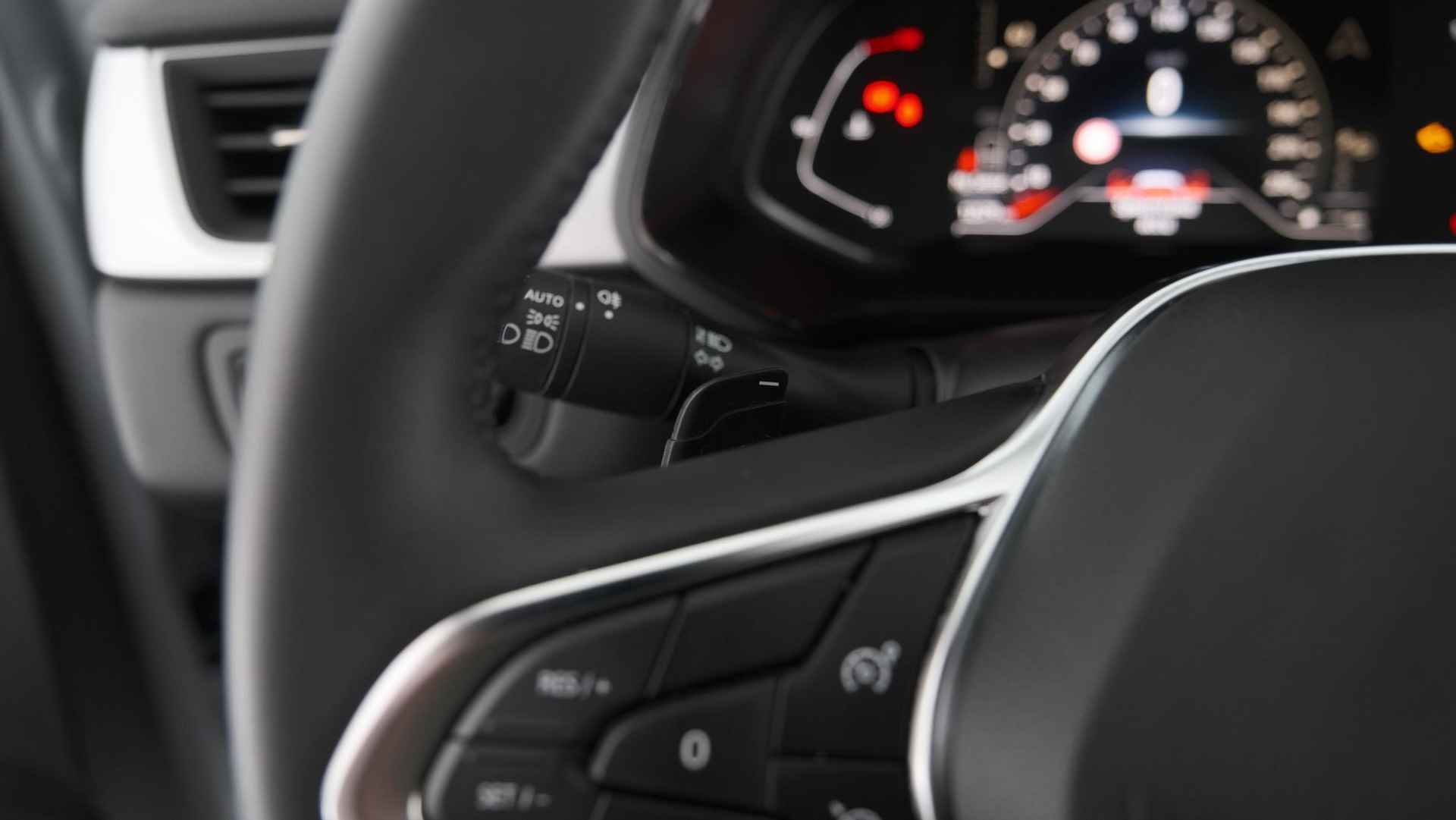Renault Captur Mild Hybrid 140 EDC Techno | Camera | Navigatie | Apple Carplay | Parkeersensoren - 32/75