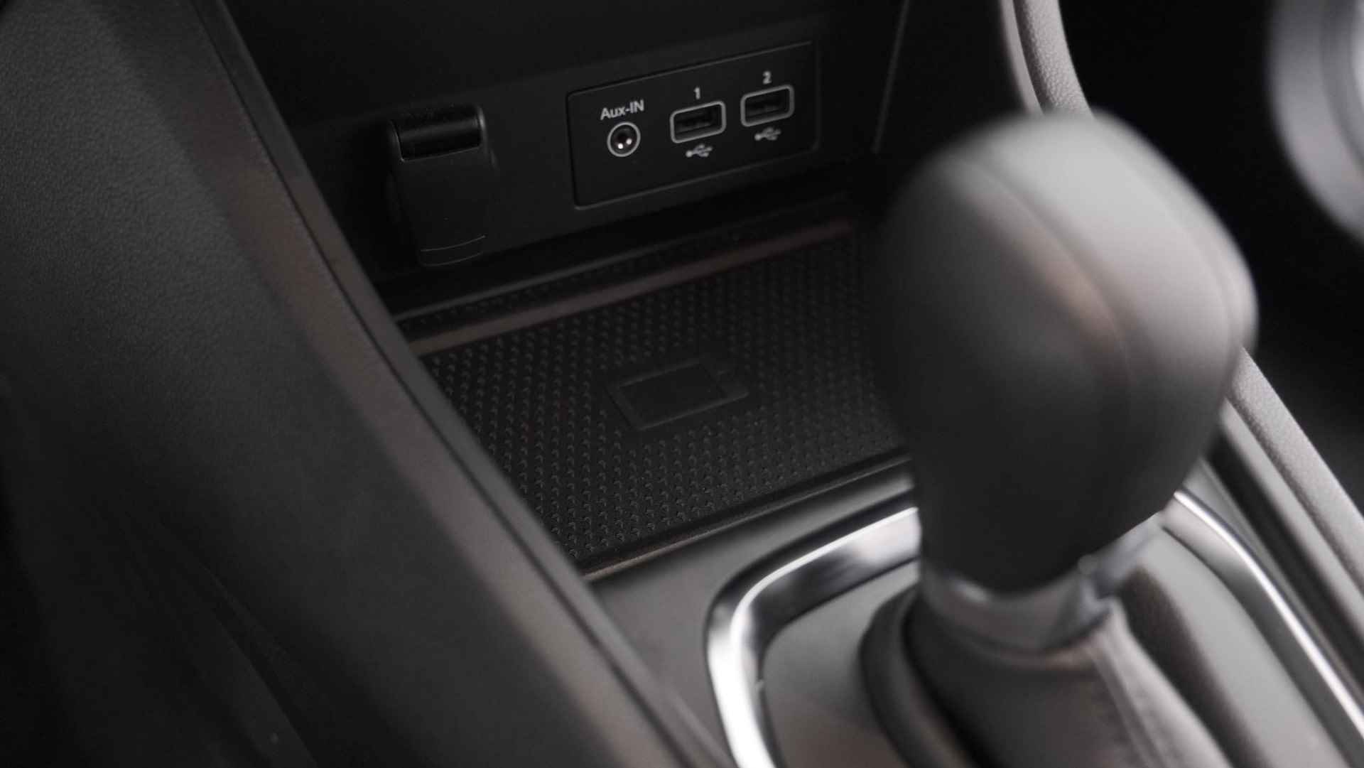 Renault Captur Mild Hybrid 140 EDC Techno | Camera | Navigatie | Apple Carplay | Parkeersensoren - 44/75