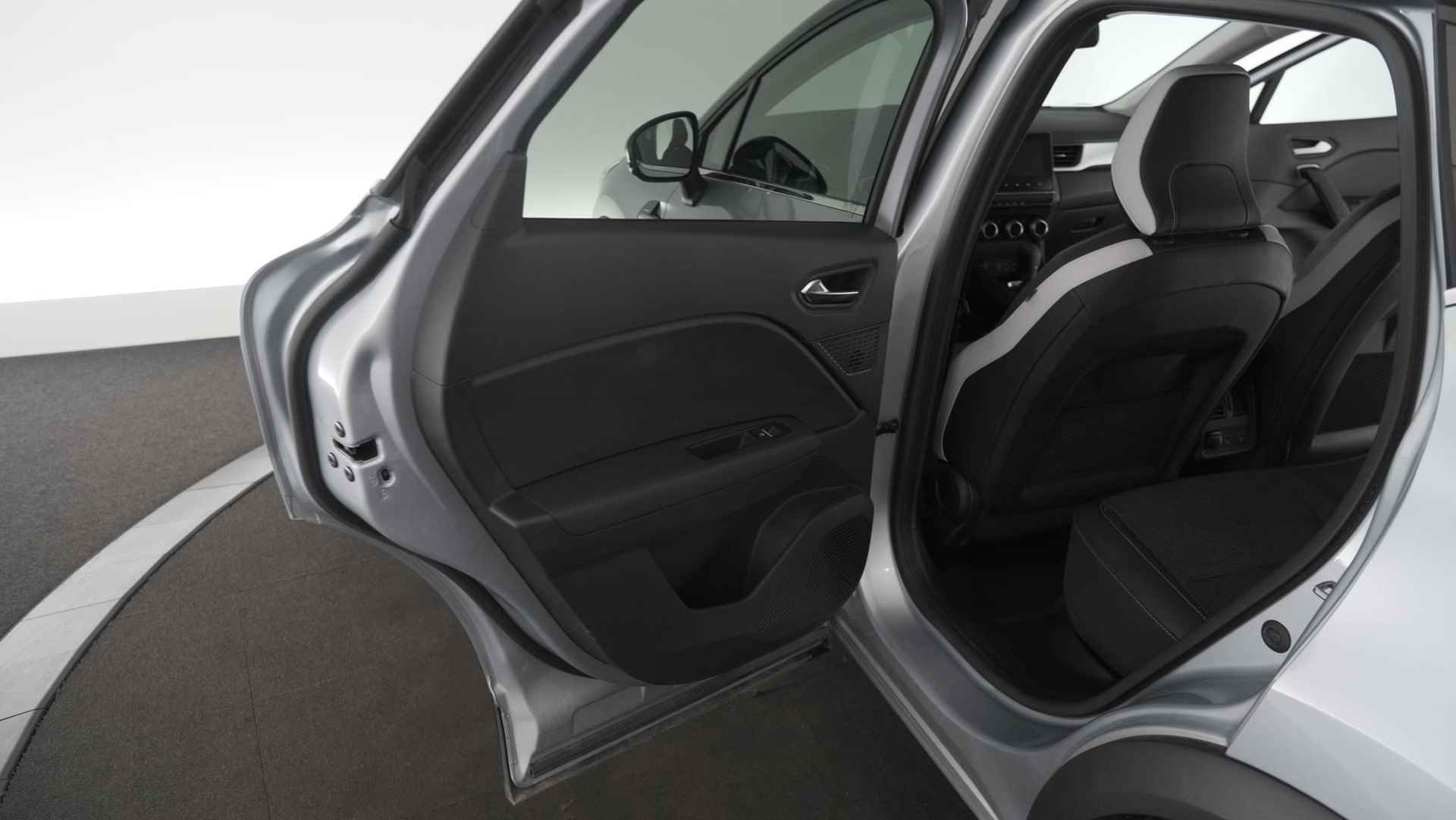 Renault Captur Mild Hybrid 140 EDC Techno | Camera | Navigatie | Apple Carplay | Parkeersensoren - 65/75