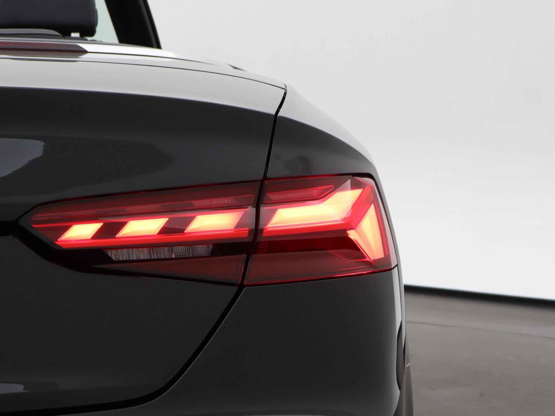 Audi A5 Cabriolet S Edition 40 TFSI 204 pk | Elektr. stoelen geheugen | Hoofdruimteverwarming | Keyless | Rode remzadels | Parkeerassistent | Afgevlakt stuurwiel | Ambiente lichtpakket - 7/44
