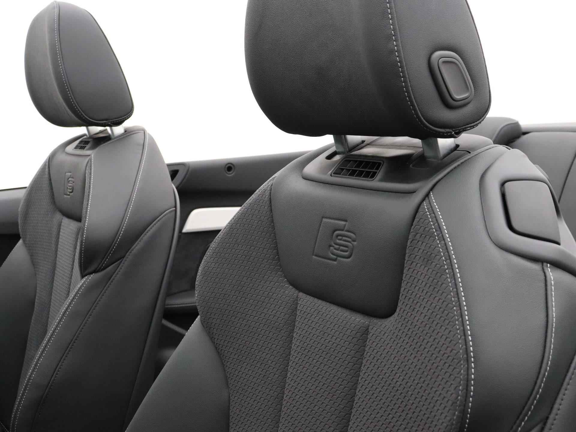 Audi A5 Cabriolet S Edition 40 TFSI 204 pk | Elektr. stoelen geheugen | Hoofdruimteverwarming | Keyless | Rode remzadels | Parkeerassistent | Afgevlakt stuurwiel | Ambiente lichtpakket - 15/44
