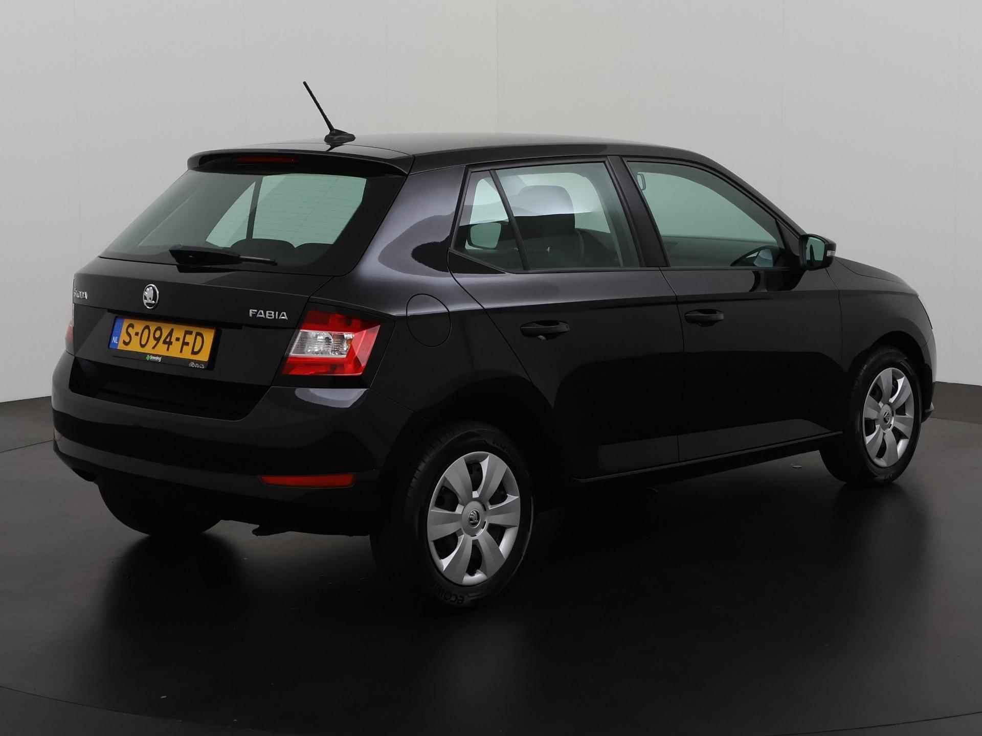 Skoda Fabia 1.0 Active | Stoelverwarming | Zondag Open! - 4/32