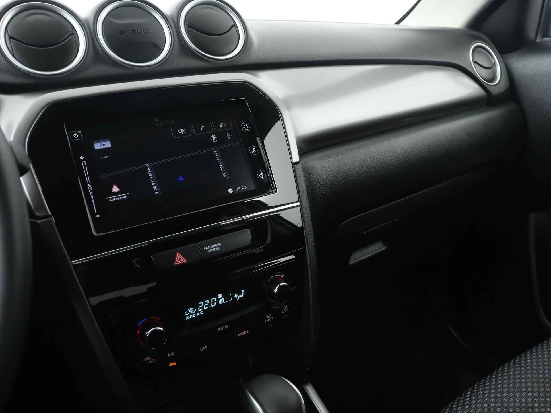 Suzuki Vitara 1.5 Hybrid Select | Navigatie | Achteruitrijcamera | Climate Control | Adaptive Cruise Control | Stoelverwarming | - 7/38