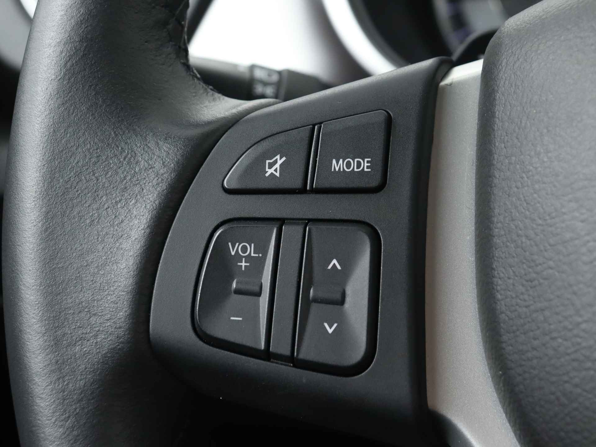 Suzuki Vitara 1.5 Hybrid Select | Navigatie | Achteruitrijcamera | Climate Control | Adaptive Cruise Control | Stoelverwarming | - 18/38