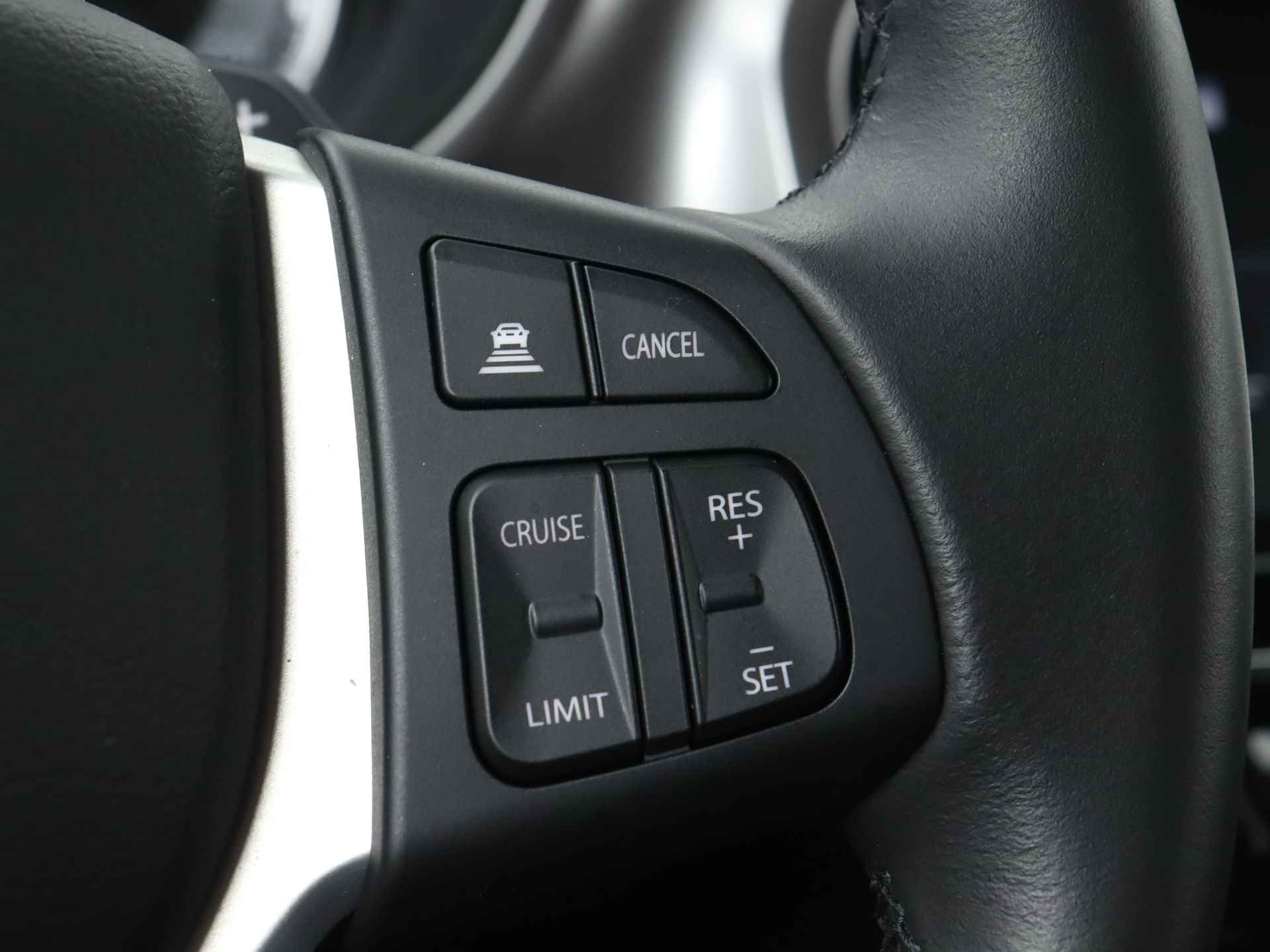 Suzuki Vitara 1.5 Hybrid Select | Navigatie | Achteruitrijcamera | Climate Control | Adaptive Cruise Control | Stoelverwarming | - 19/38