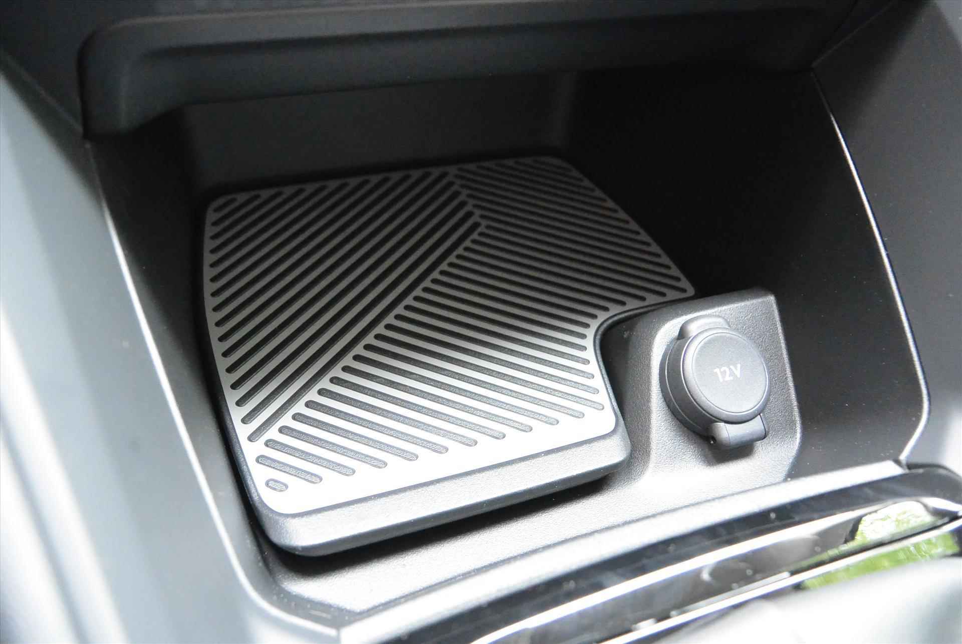 Citroën C4 PureTech 130pk Feel Pack │ Connect Nav DAB+ │ Verwarmde voorruit - 61/71