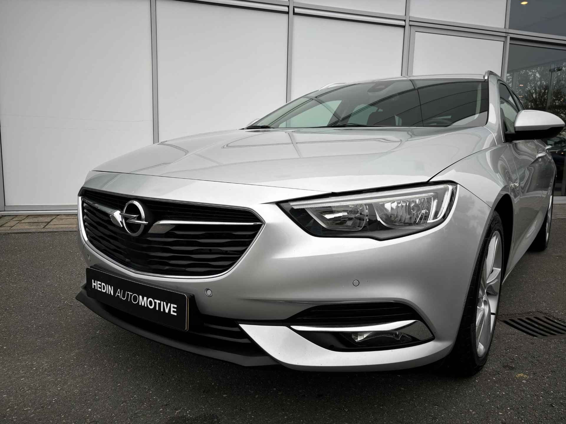 Opel Insignia Sports Tourer 165PK Innovation | TREKHAAK | NAVIGATIE | CAMERA | CLIMATE CONTROL | STOEL/STUURVERW. | PDC V+A | LMV 18 INCH - 6/33