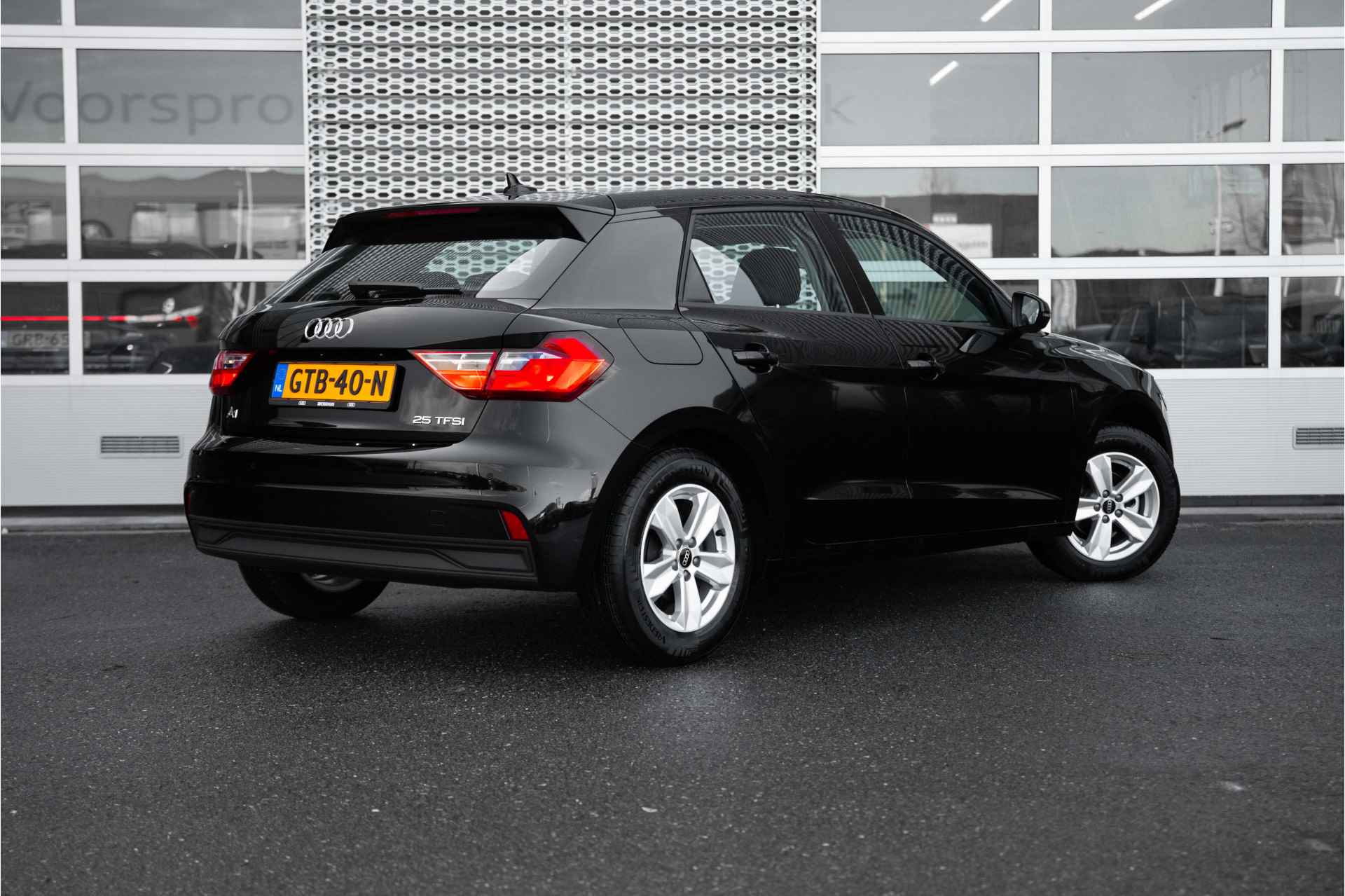 Audi A1 Sportback 25 TFSI Pro Line - 3/49