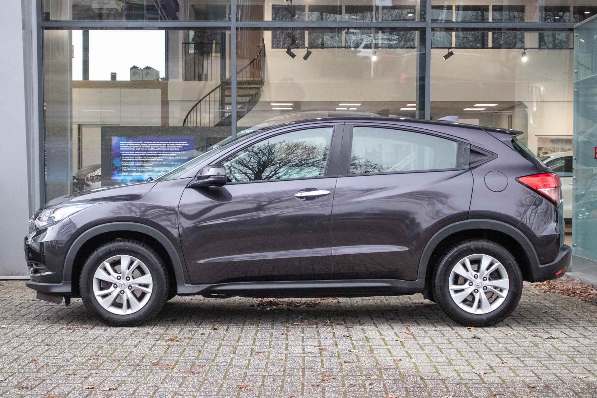 Honda HR-V 1.5 i-VTEC Elegance Automaat -All in rijklaarprijs | Dealer ond. | Navigatie | Magic seats | 12 mnd Bovag - 2/38