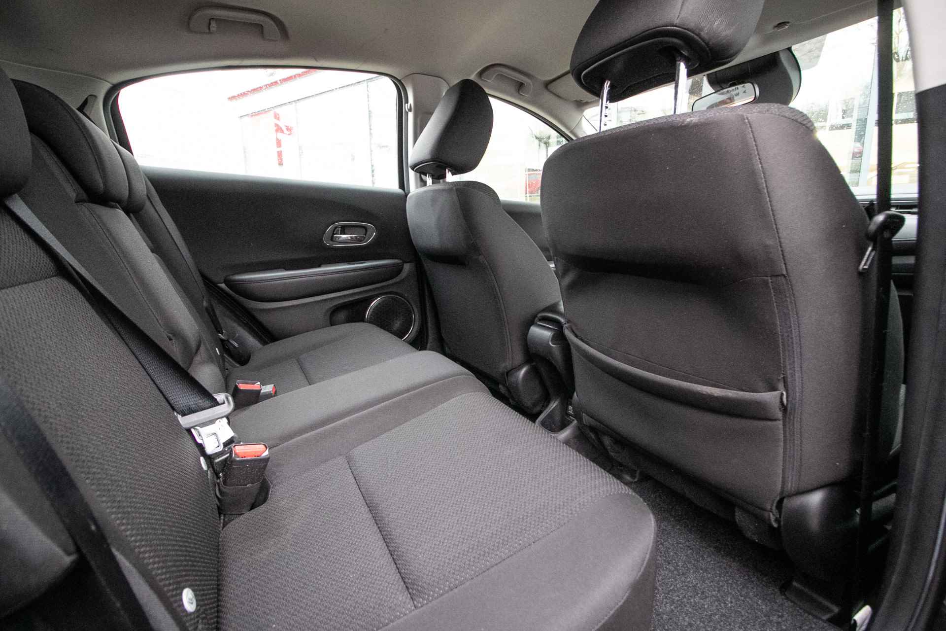 Honda HR-V 1.5 i-VTEC Elegance Automaat -All in rijklaarprijs | Dealer ond. | Navigatie | Magic seats | 12 mnd Bovag - 6/38