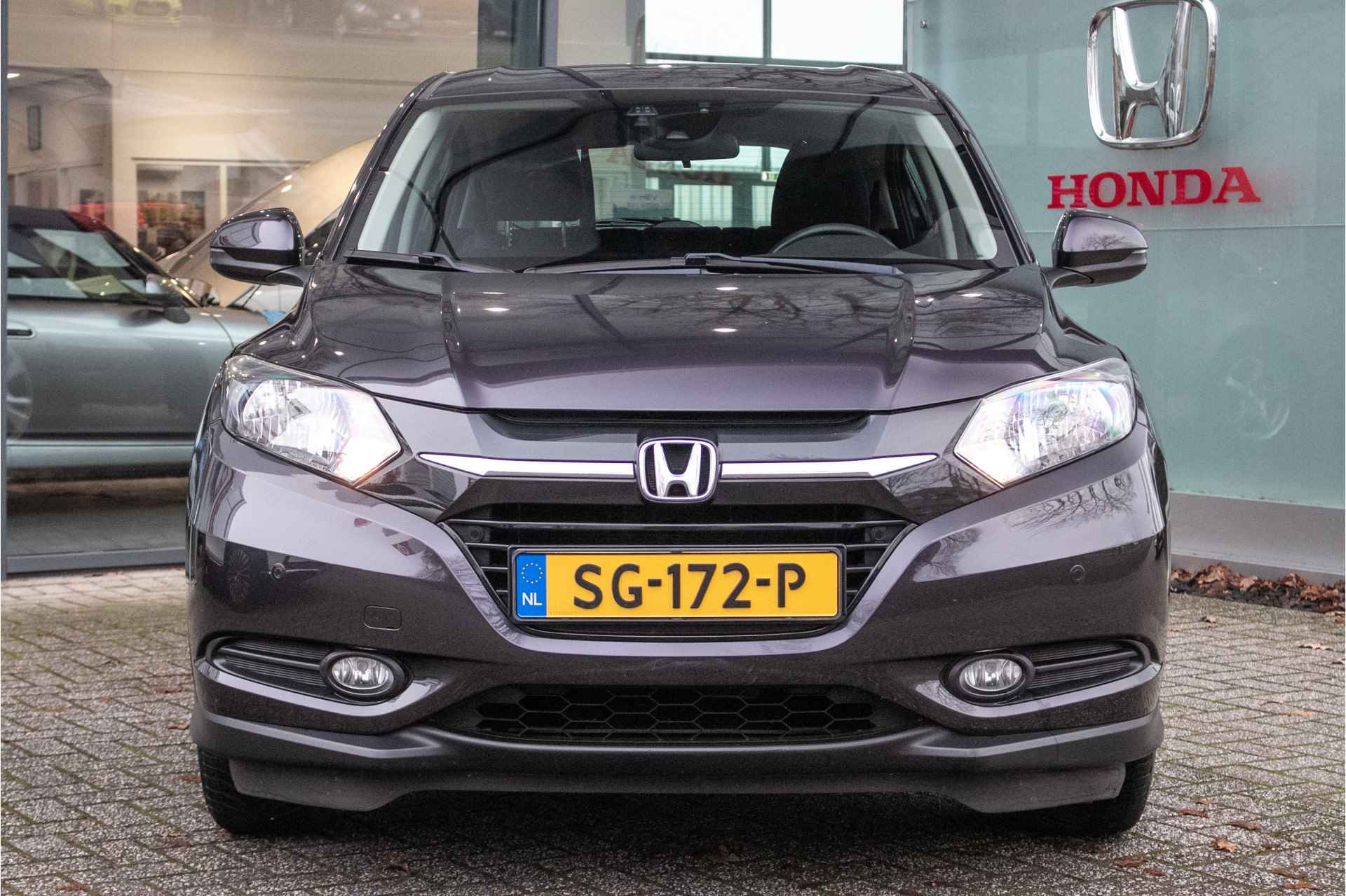 Honda HR-V 1.5 i-VTEC Elegance Automaat -All in rijklaarprijs | Dealer ond. | Navigatie | Magic seats | 12 mnd Bovag - 10/38