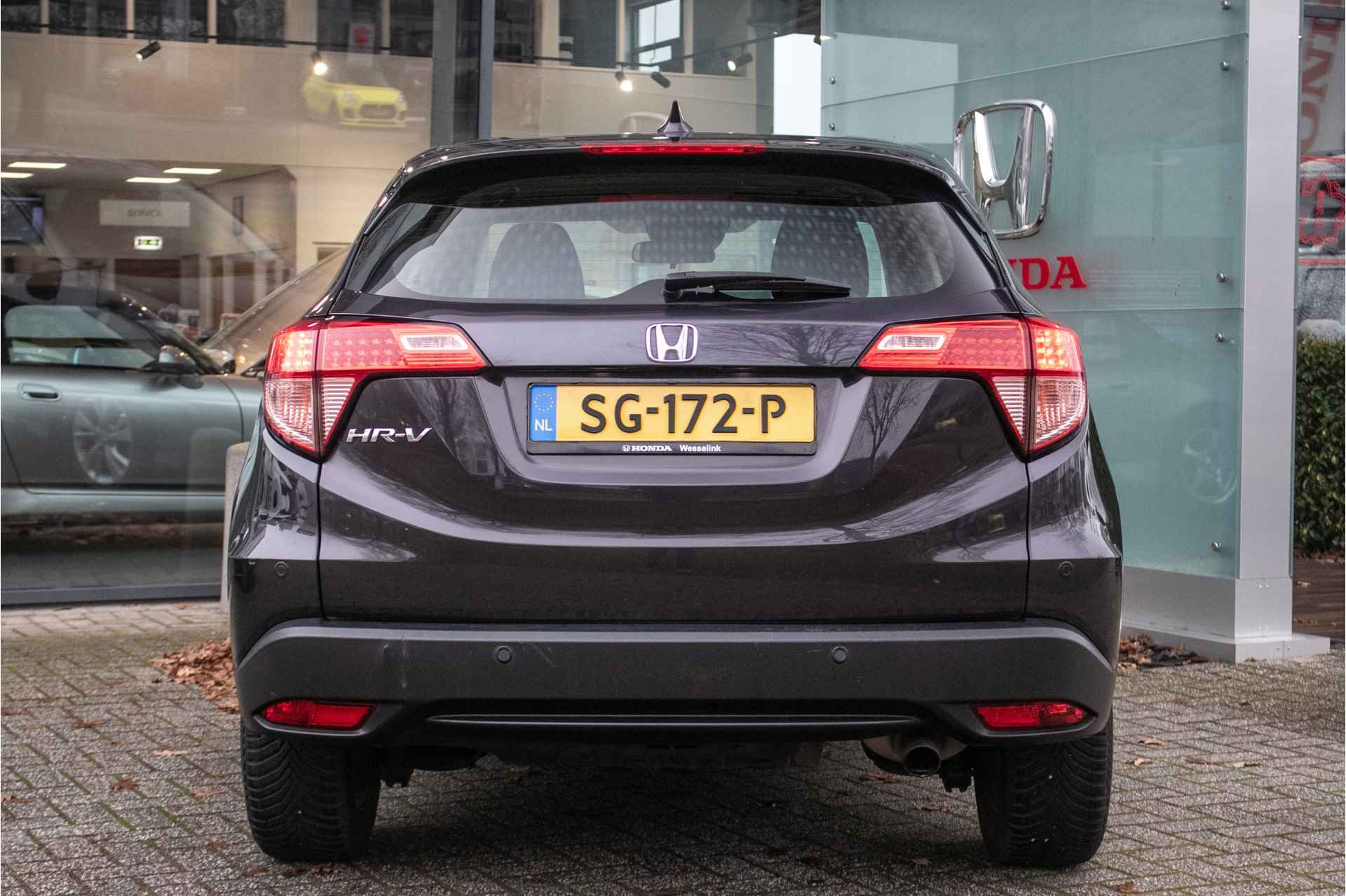 Honda HR-V 1.5 i-VTEC Elegance Automaat -All in rijklaarprijs | Dealer ond. | Navigatie | Magic seats | 12 mnd Bovag - 11/38