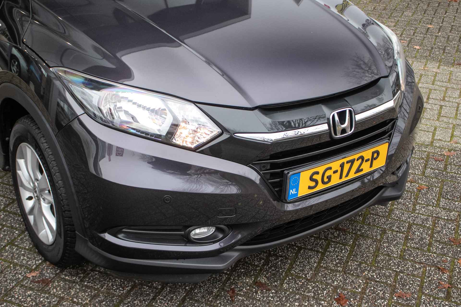 Honda HR-V 1.5 i-VTEC Elegance Automaat -All in rijklaarprijs | Dealer ond. | Navigatie | Magic seats | 12 mnd Bovag - 24/38