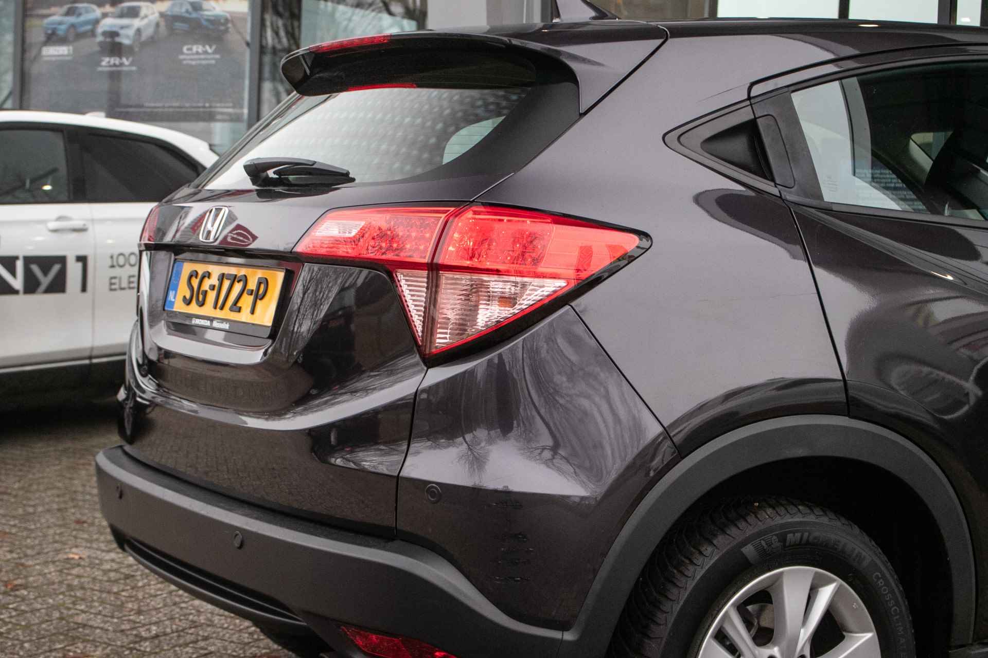 Honda HR-V 1.5 i-VTEC Elegance Automaat -All in rijklaarprijs | Dealer ond. | Navigatie | Magic seats | 12 mnd Bovag - 27/38