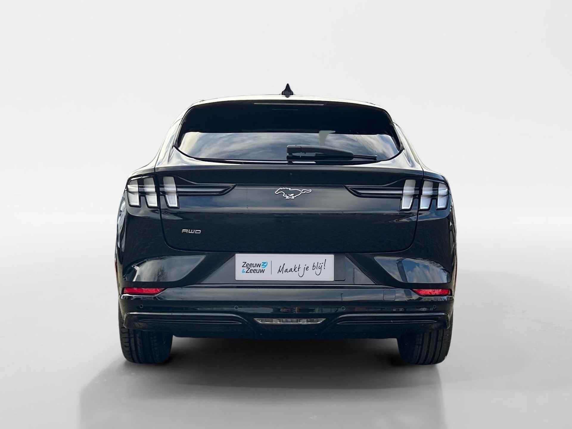 Ford Mustang Mach-E Premium AWD 72,6 kWh 316pk | Direct leverbaar | Stoel- stuur en voorruitverwarming | Panorama dak | Achteruit rij camera | Adaptieve cruise control | BLISS | Ford Blue Cruise mogelijk - 4/28